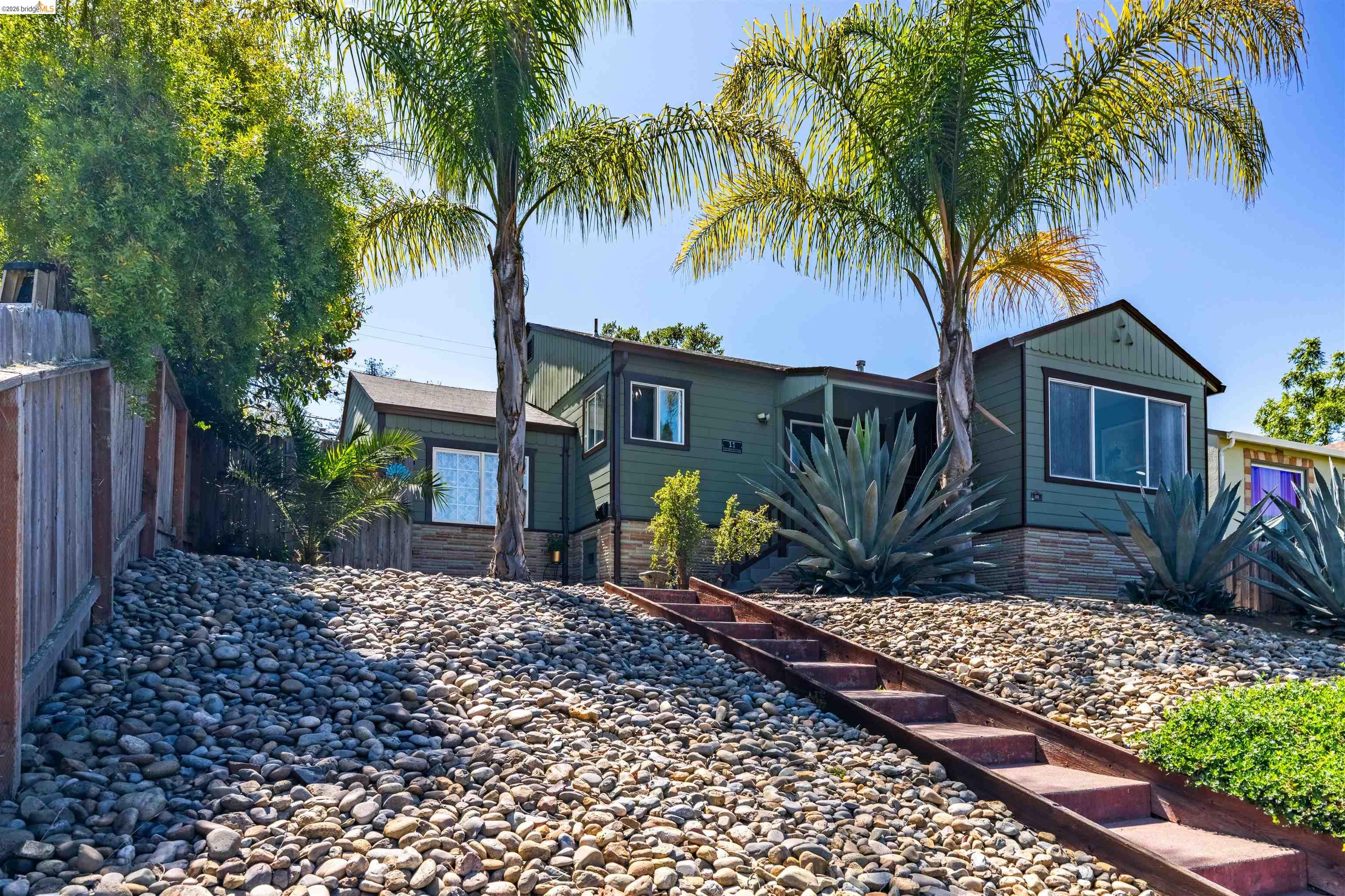 11 Fairview Ave, Vallejo CA 94590