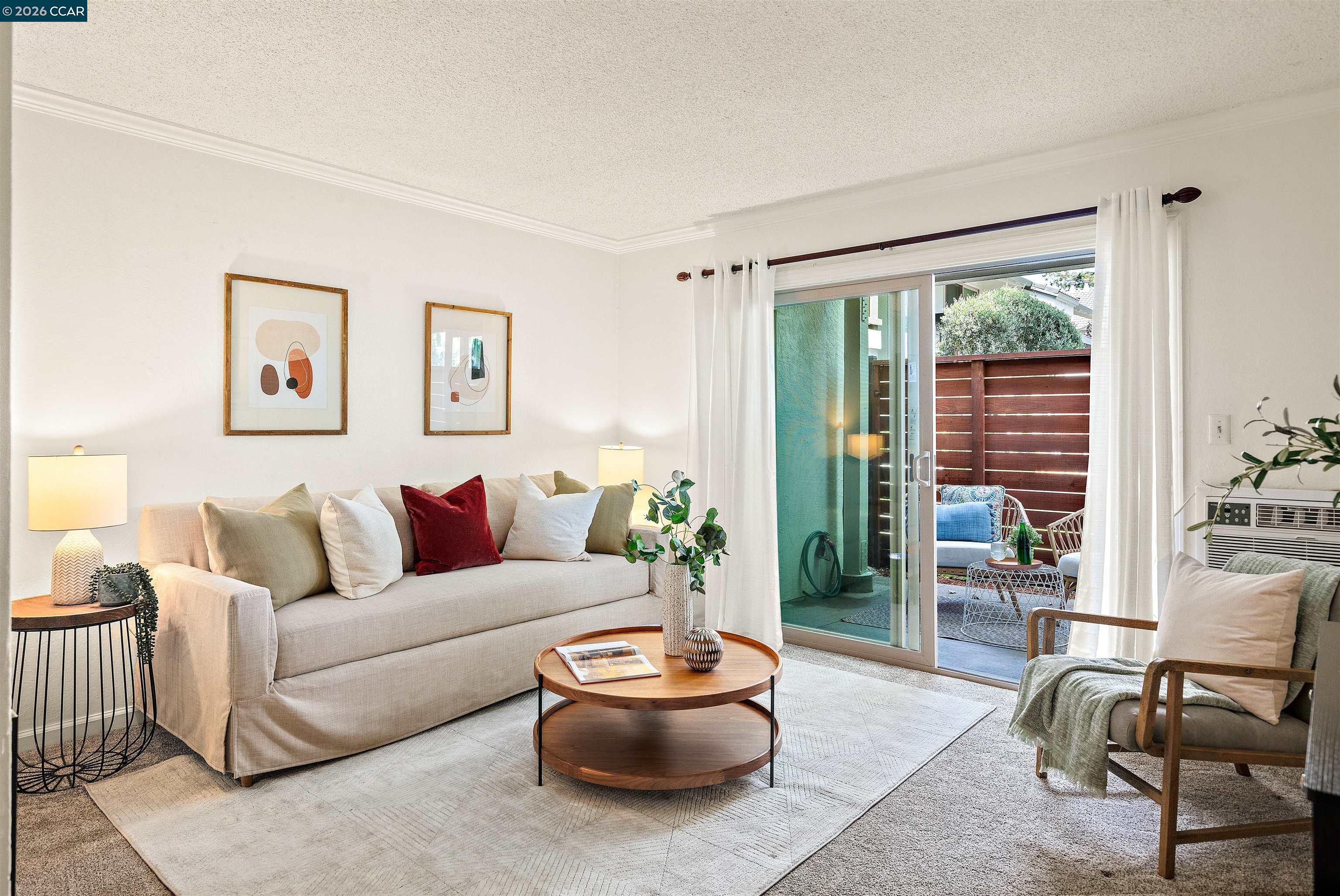 Photo #3: 41137411 Listing: Photo #3