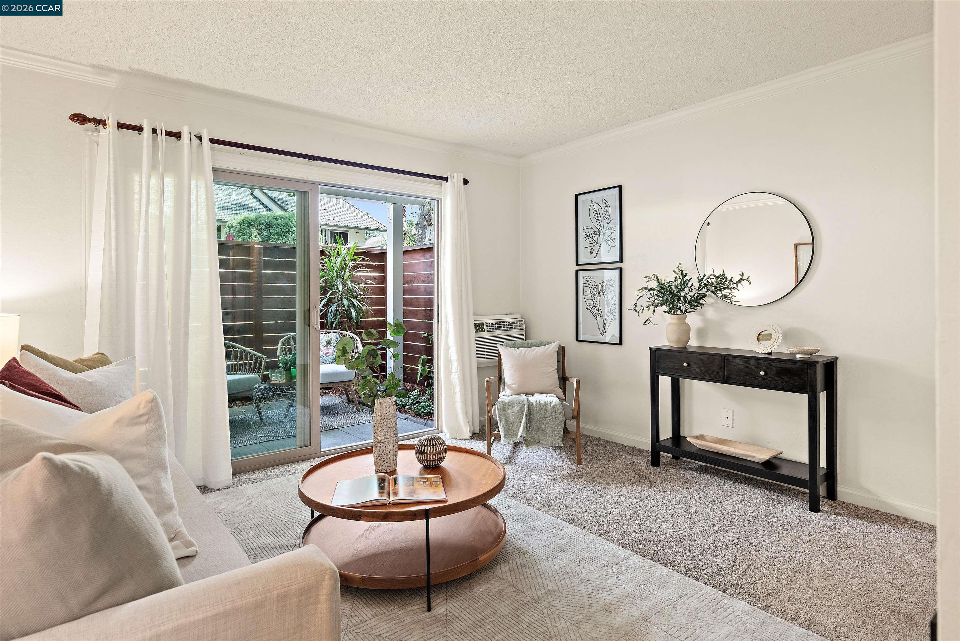 Photo #4: 41137411 Listing: Photo #4