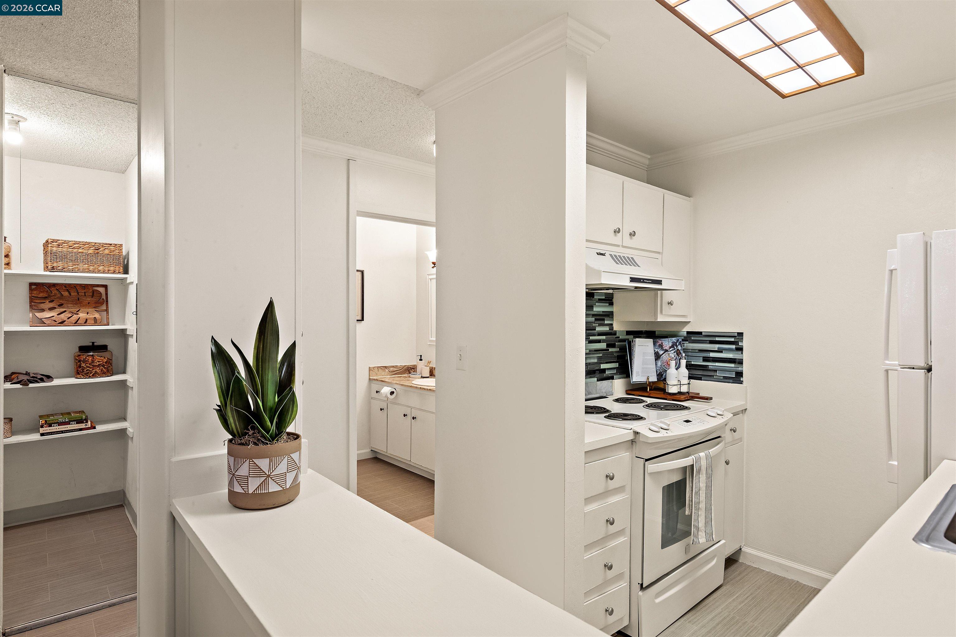 Photo #10: 41137411 Listing: Photo #10