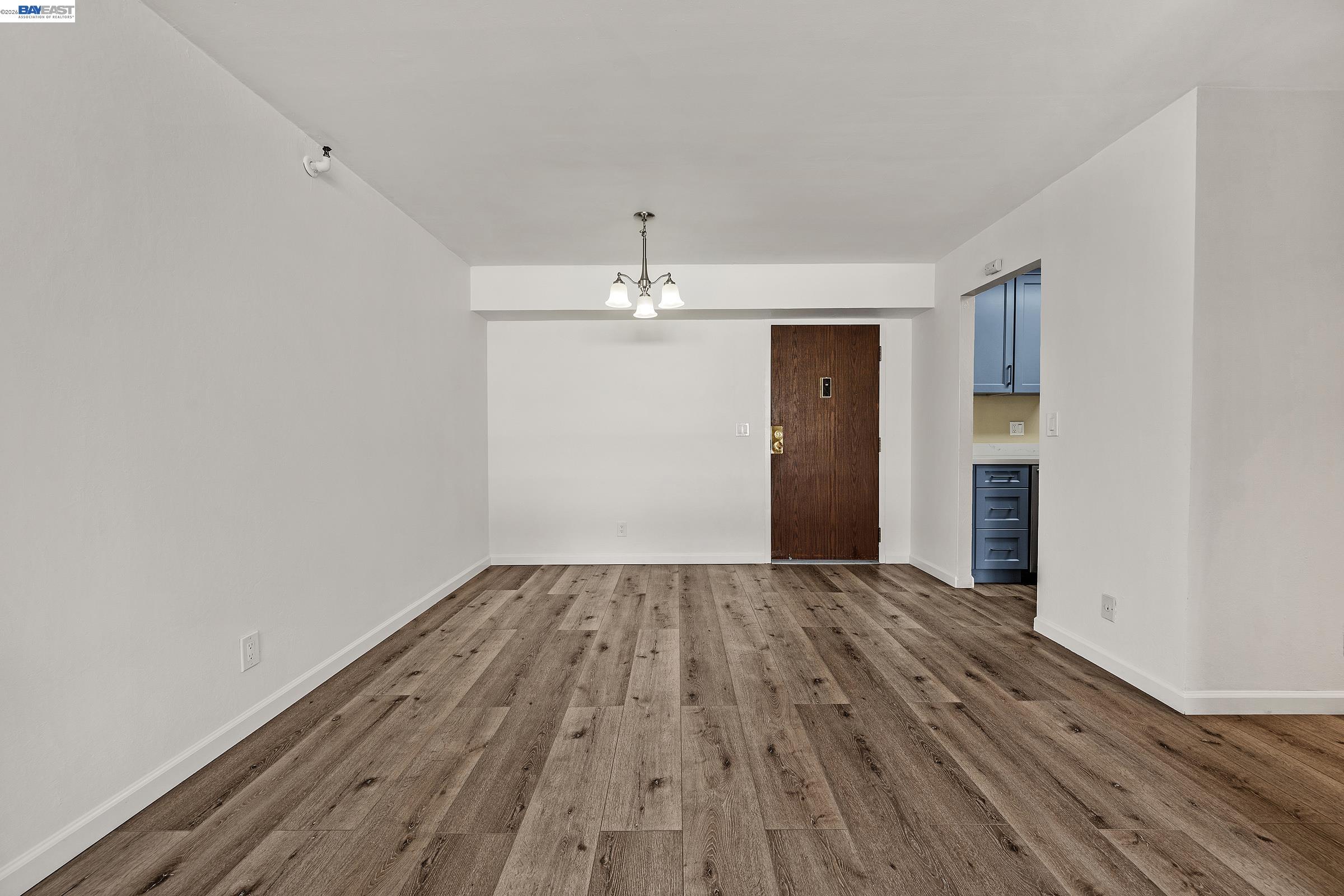Photo #7: 41137430 Listing: Photo #7