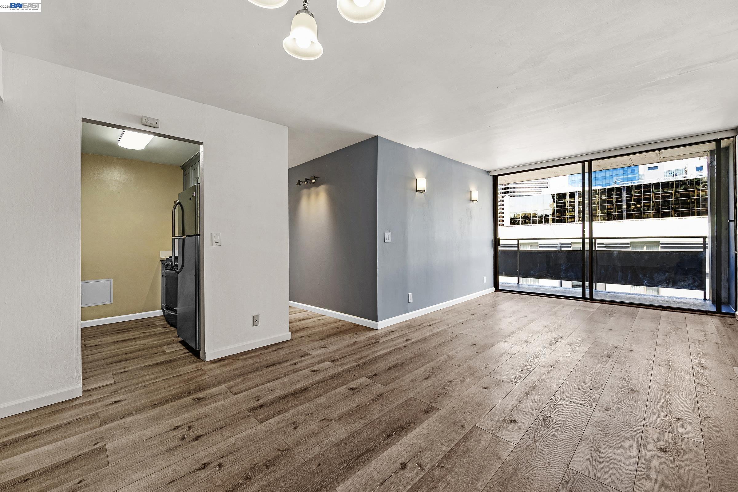 Photo #8: 41137430 Listing: Photo #8