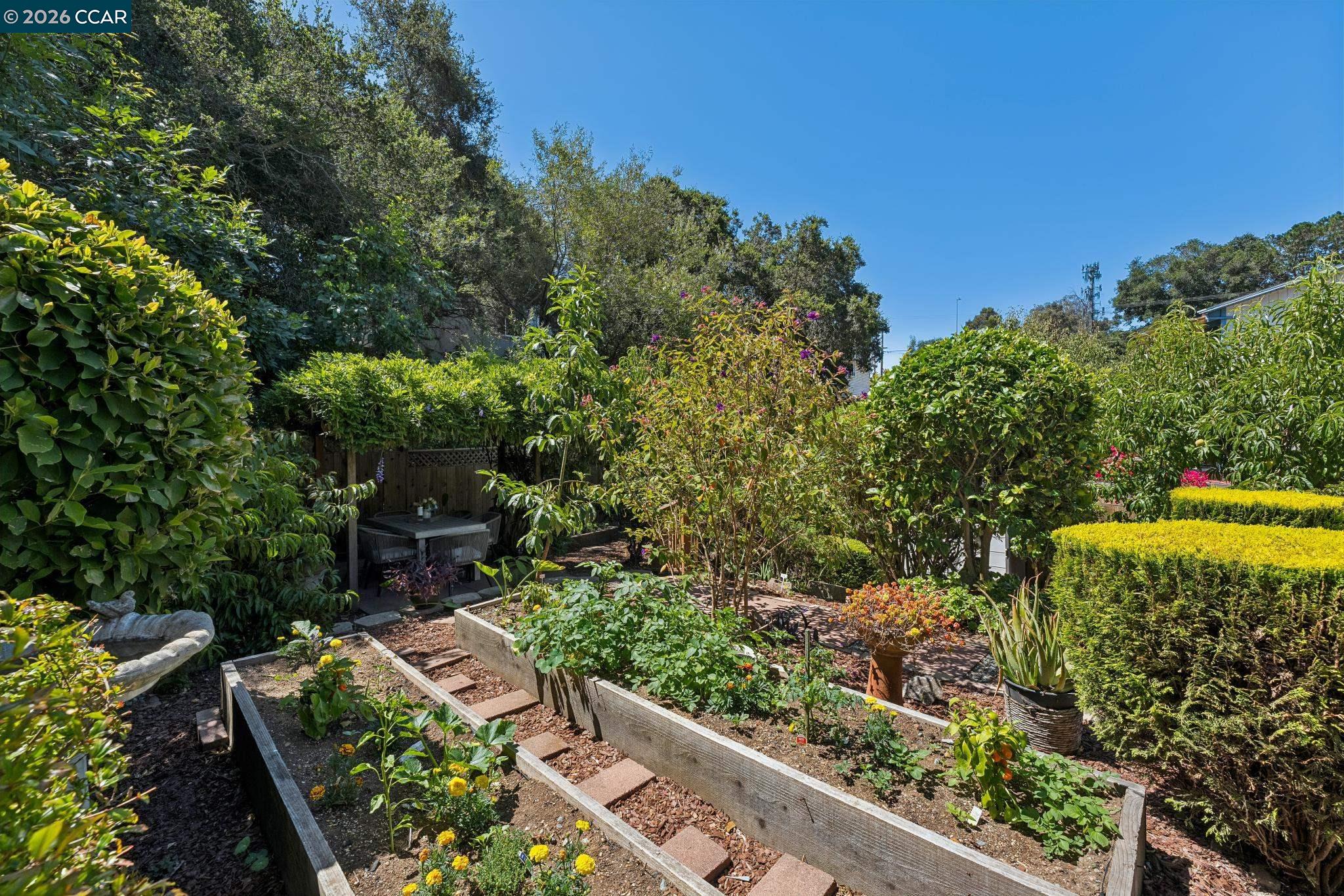 4034 Rusting Ave, Oakland CA 94605 — photo 43