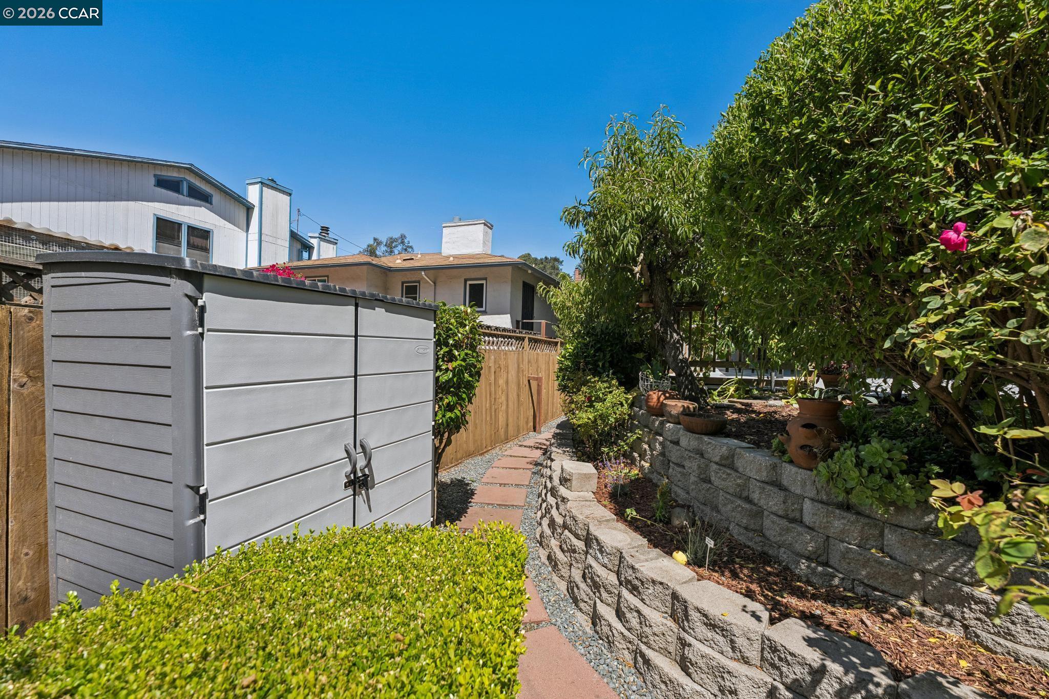 4034 Rusting Ave, Oakland CA 94605 — photo 48