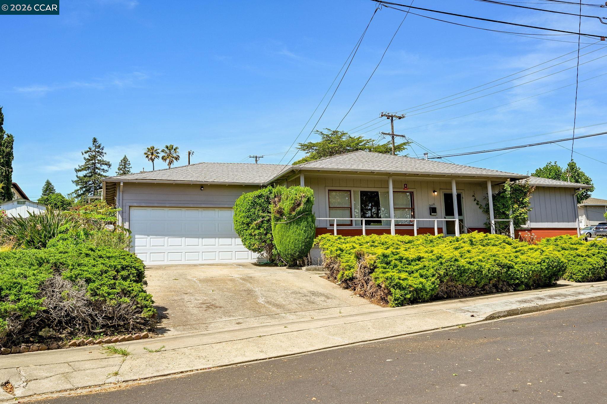 2110 Pomona Ave, Martinez CA 94553 — photo 2