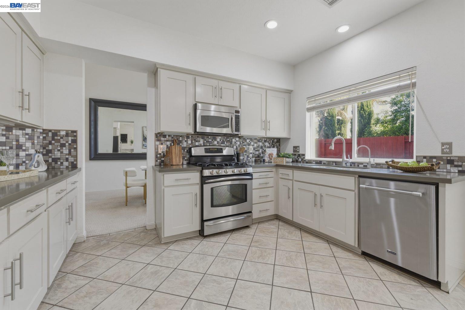 5689 Mollie Cir, Livermore CA 94551 — photo 9