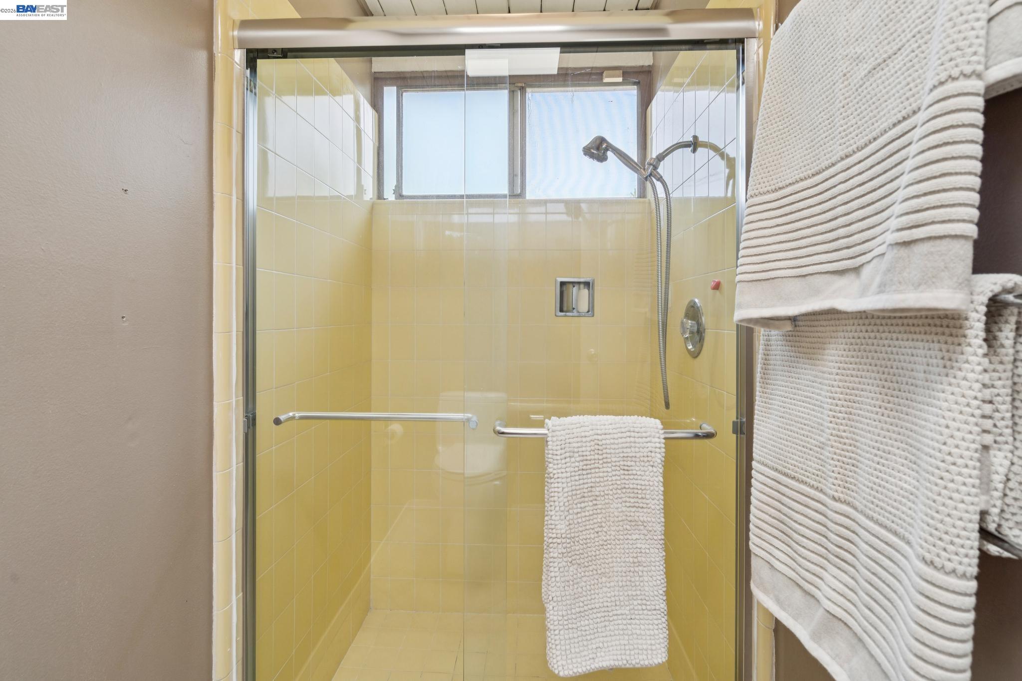 5842 Highwood Rd, Castro Valley CA 94552 — photo 29