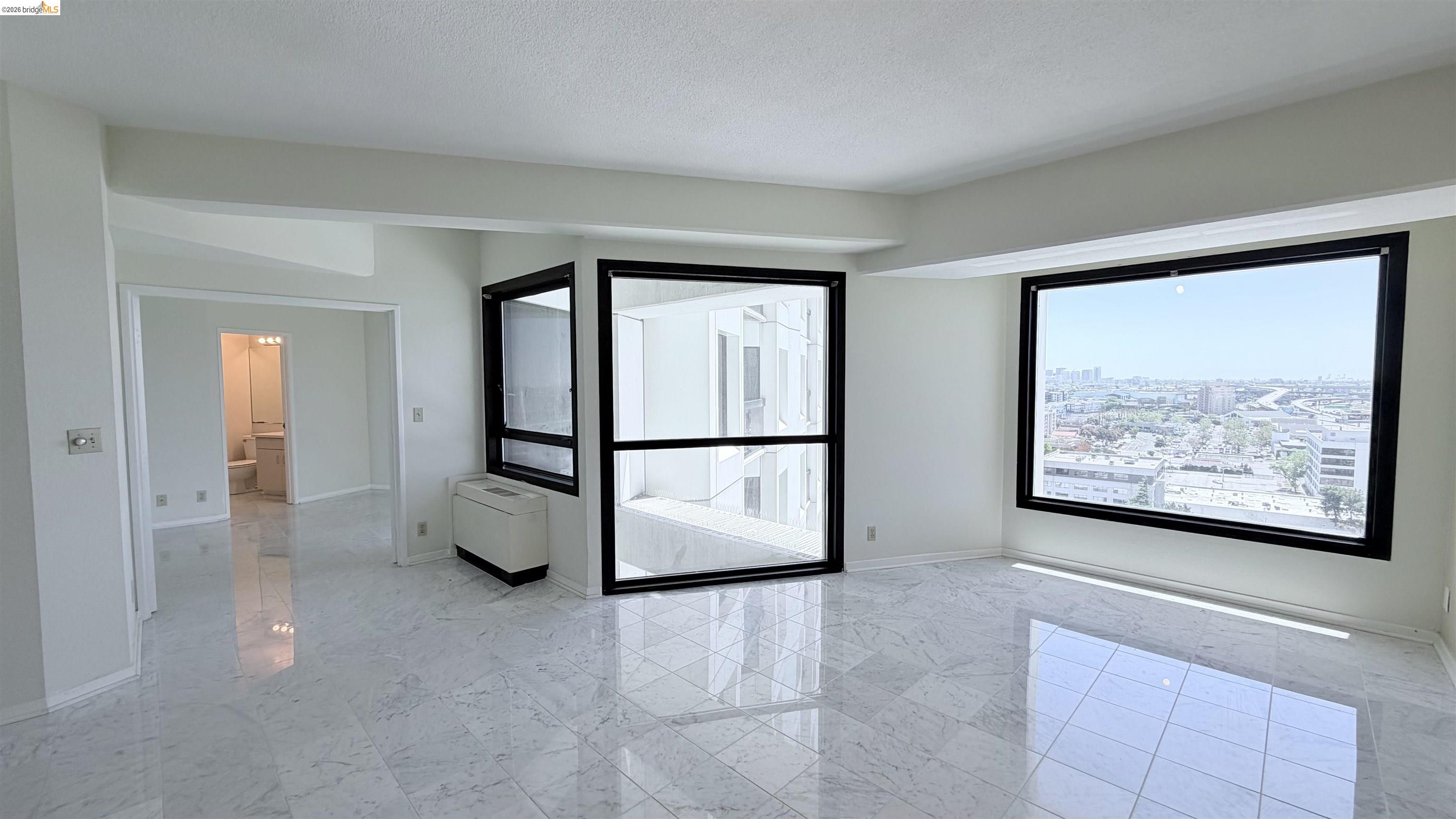 Photo #13: 41137497 Listing: Photo #13