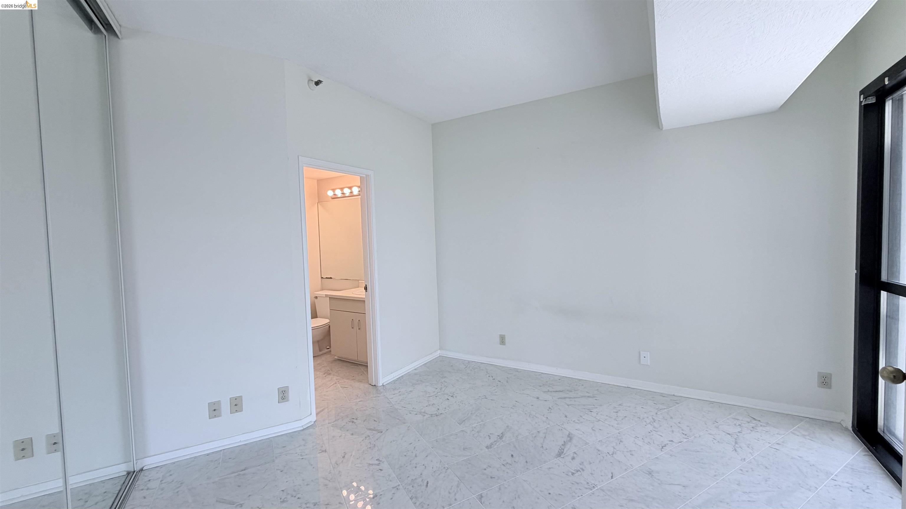 Photo #16: 41137497 Listing: Photo #16