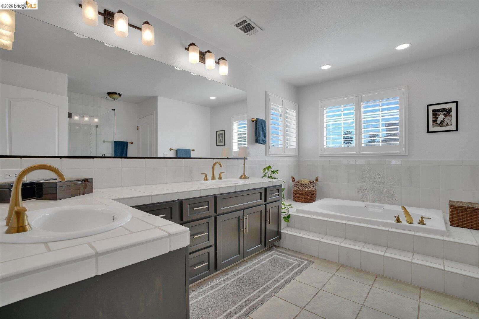 5530 Edgeview DR, Discovery Bay CA 94505 — photo 31