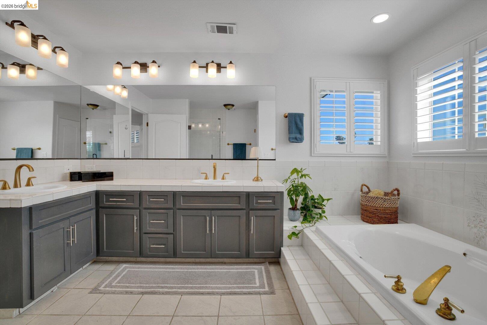 5530 Edgeview DR, Discovery Bay CA 94505 — photo 32