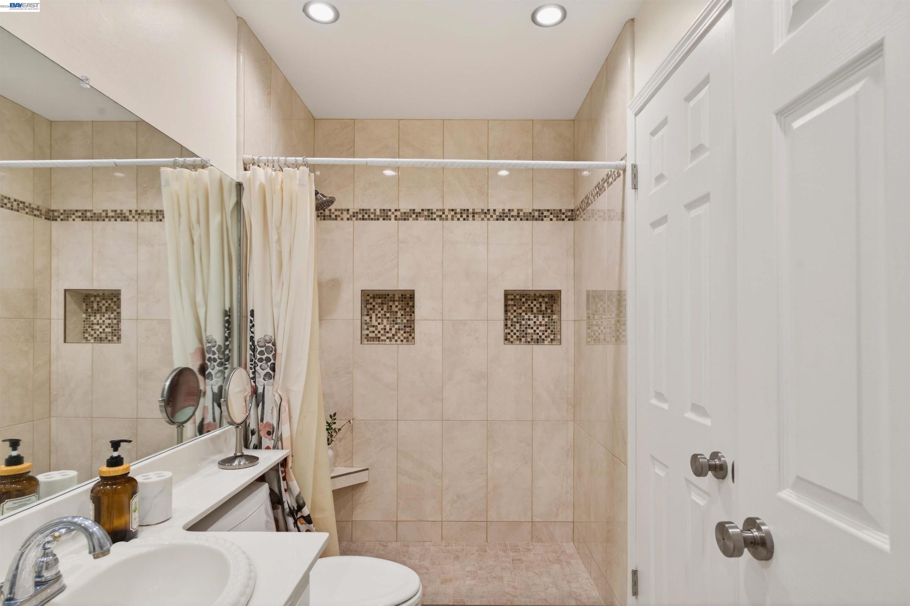 Photo #47: 41137511 Listing: Photo #47