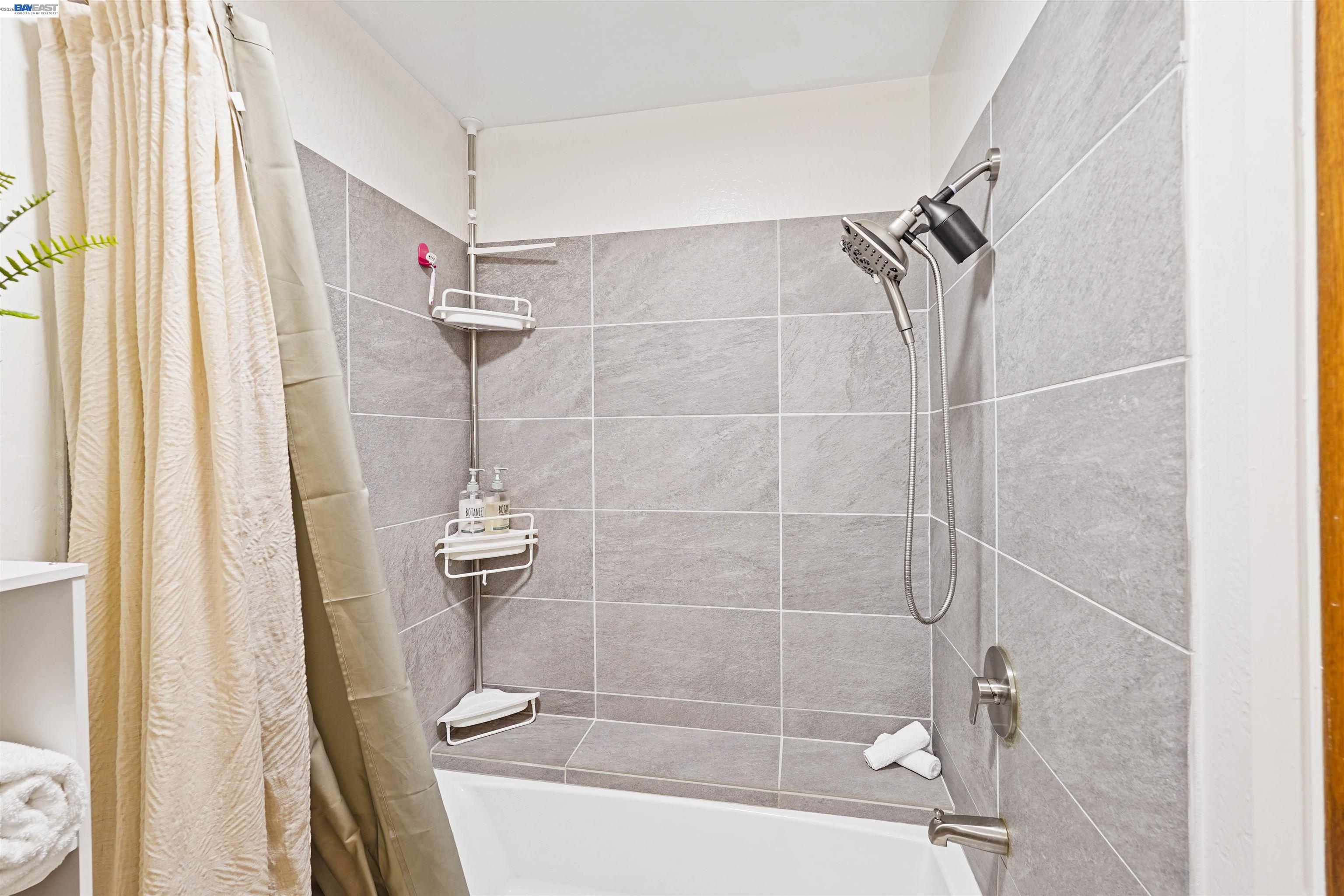 Photo #14: 41137519 Listing: Photo #14