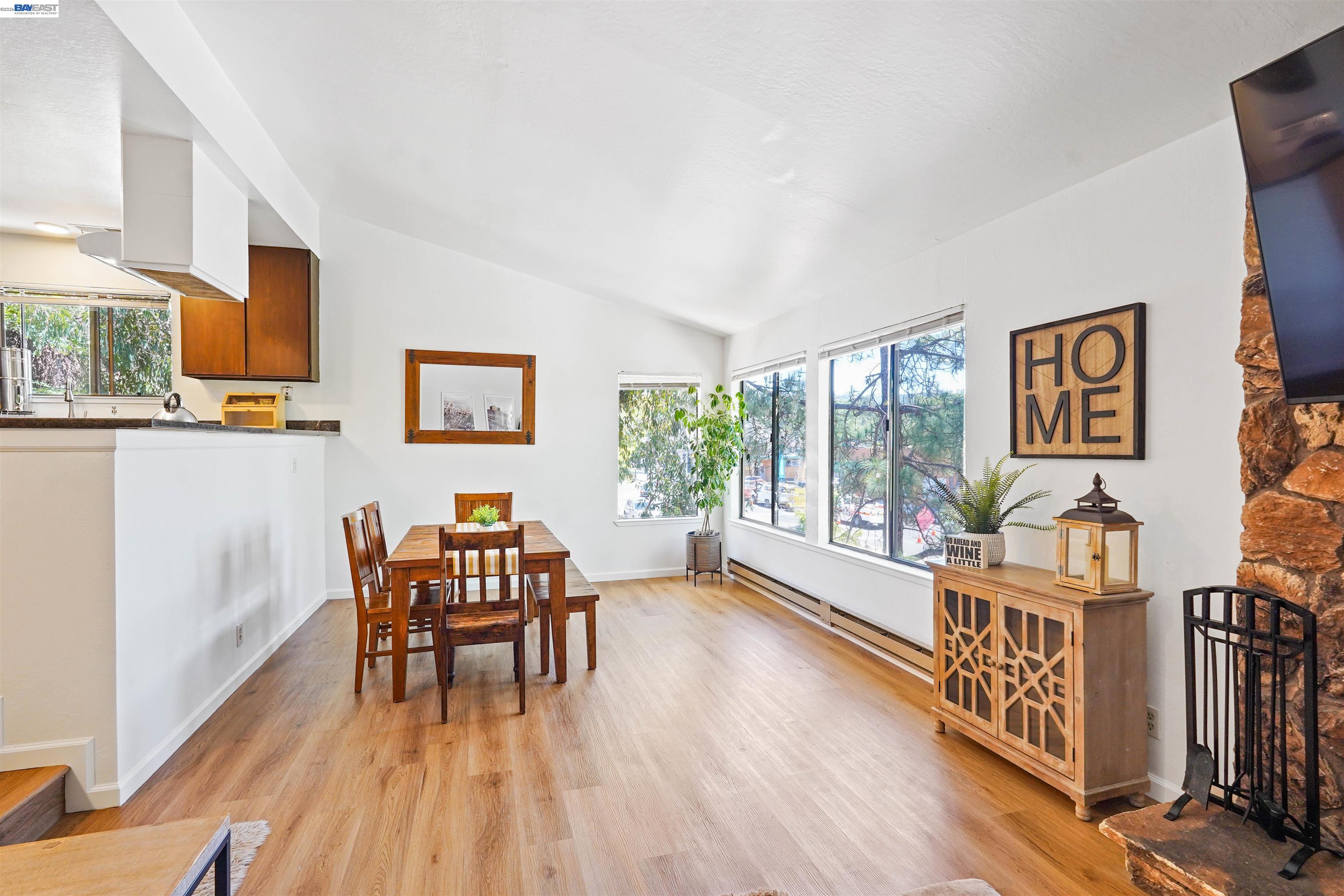 Photo #5: 41137519 Listing: Photo #5