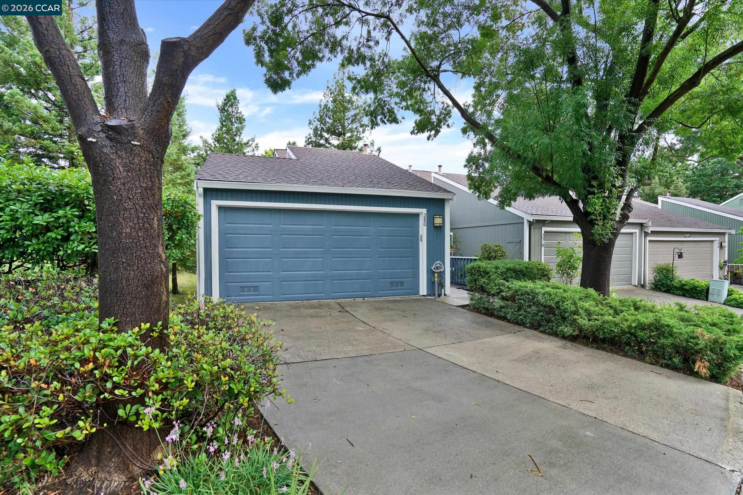 Photo #2: 41137526 Listing: Photo #2