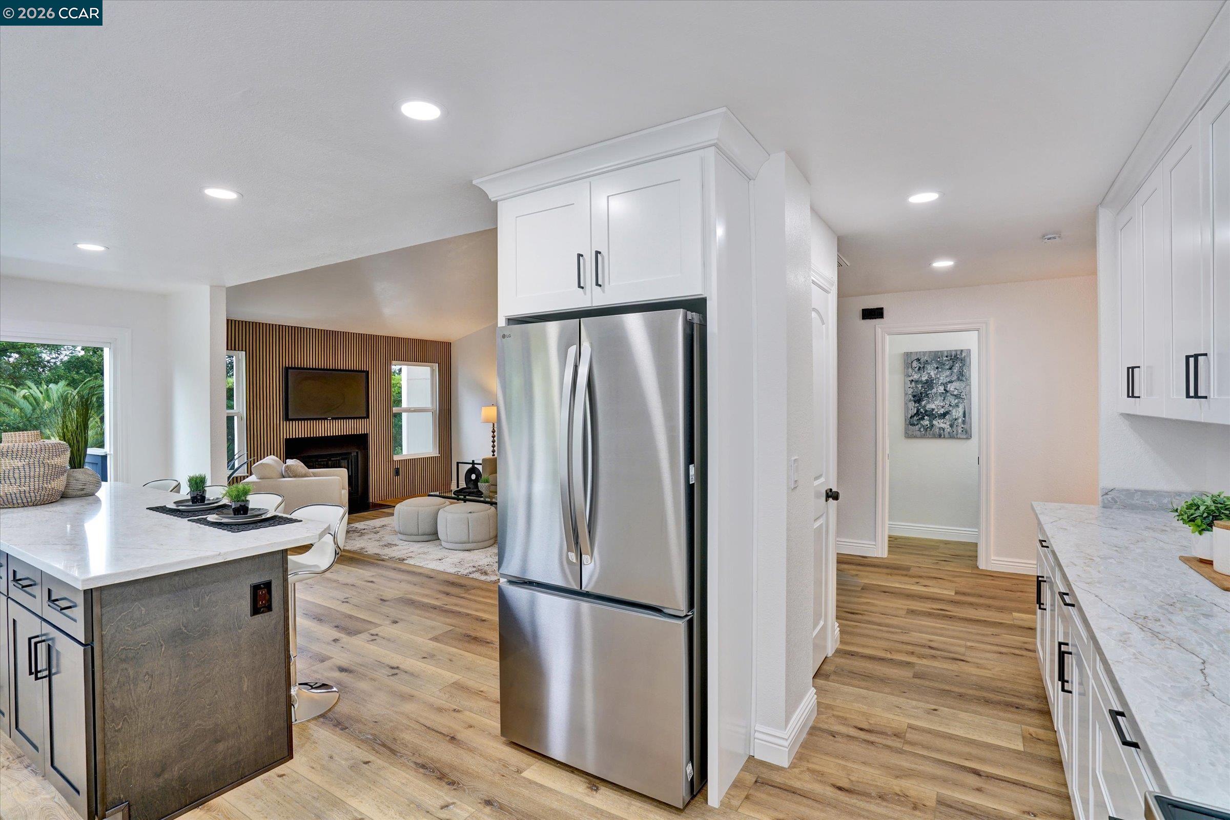 Photo #8: 41137526 Listing: Photo #8