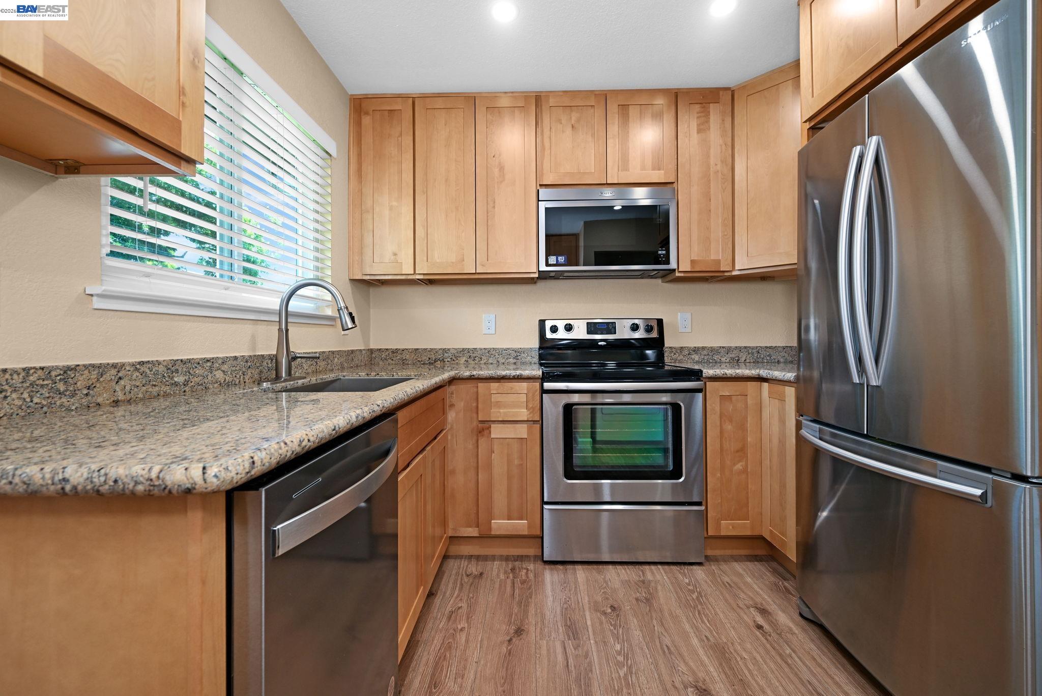 Photo #3: 41137533 Listing: Photo #3