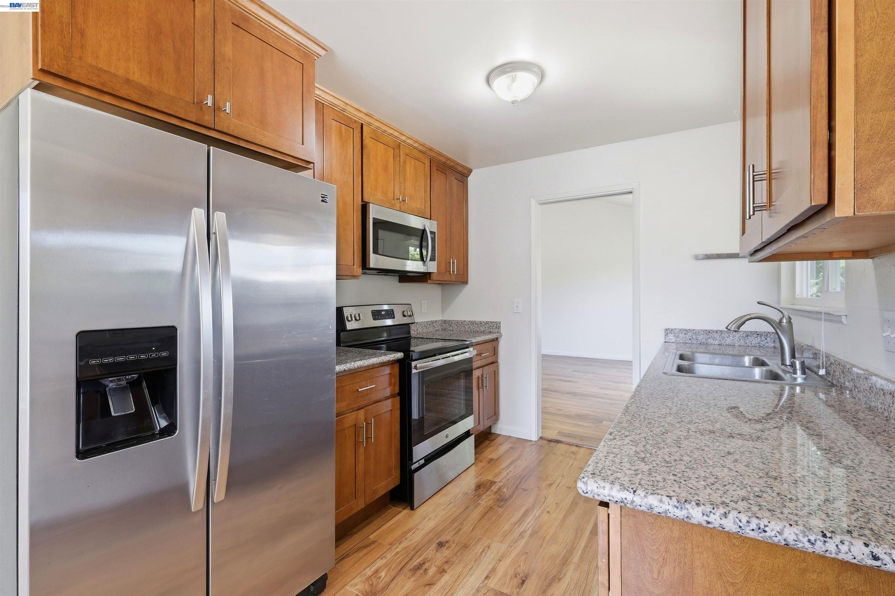 7601 Redbud Ct, Newark CA 94560 — photo 12