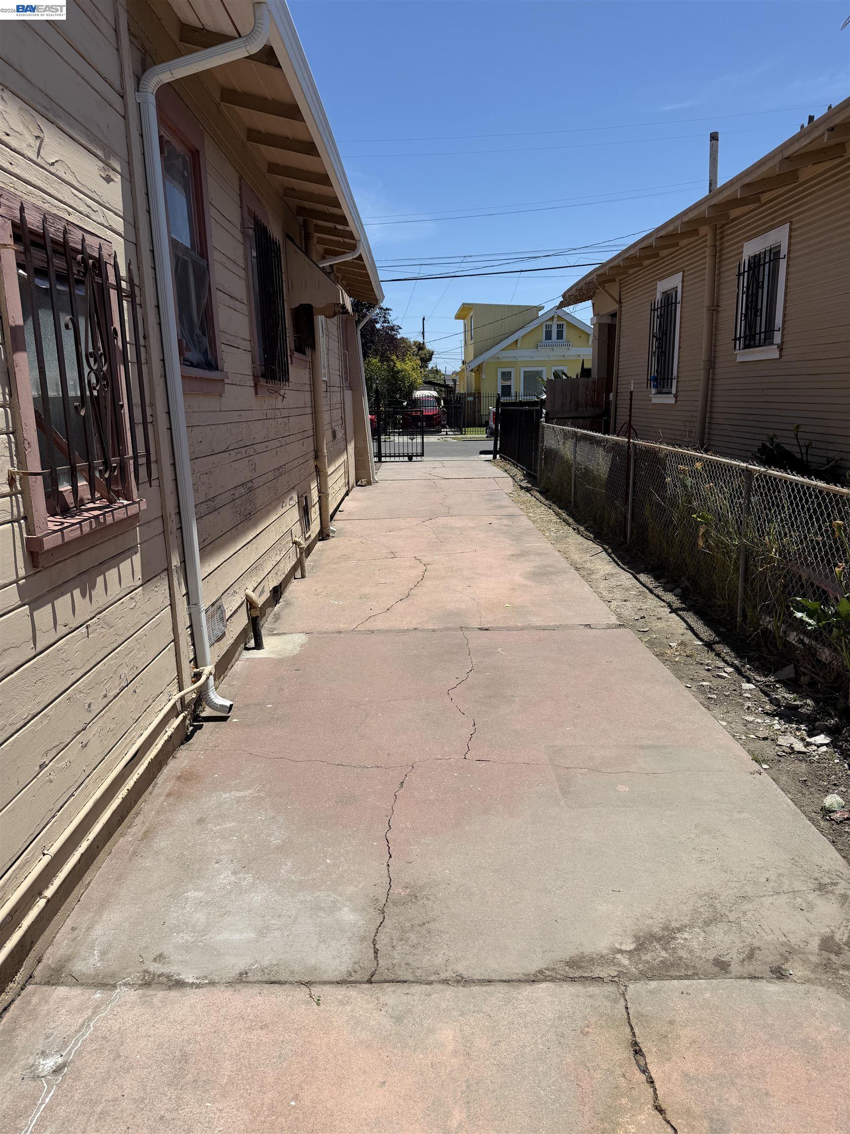 1363 61st Ave, Oakland CA 94621 — photo 43