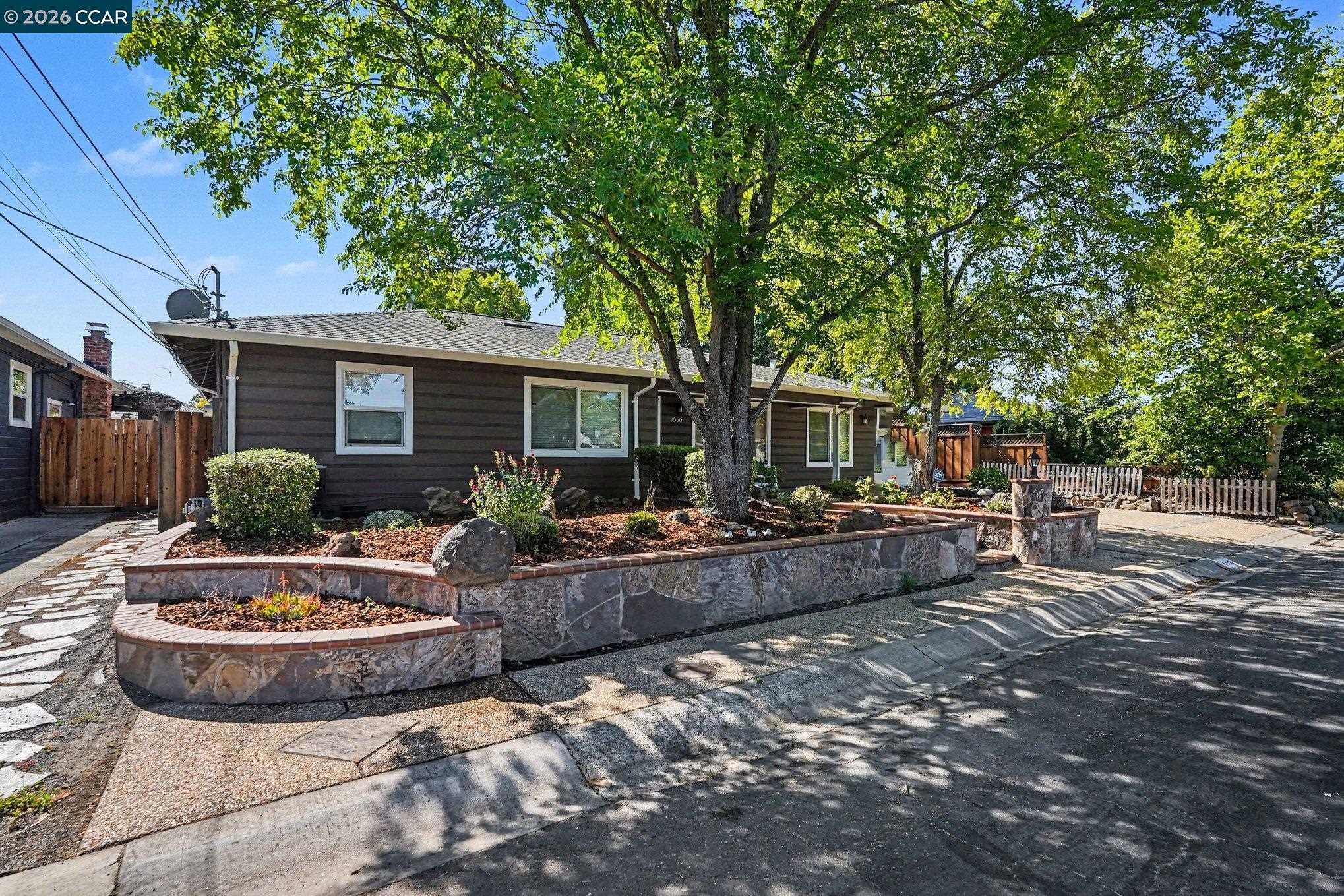 1360 Grove Way, Concord CA 94518 — photo 3