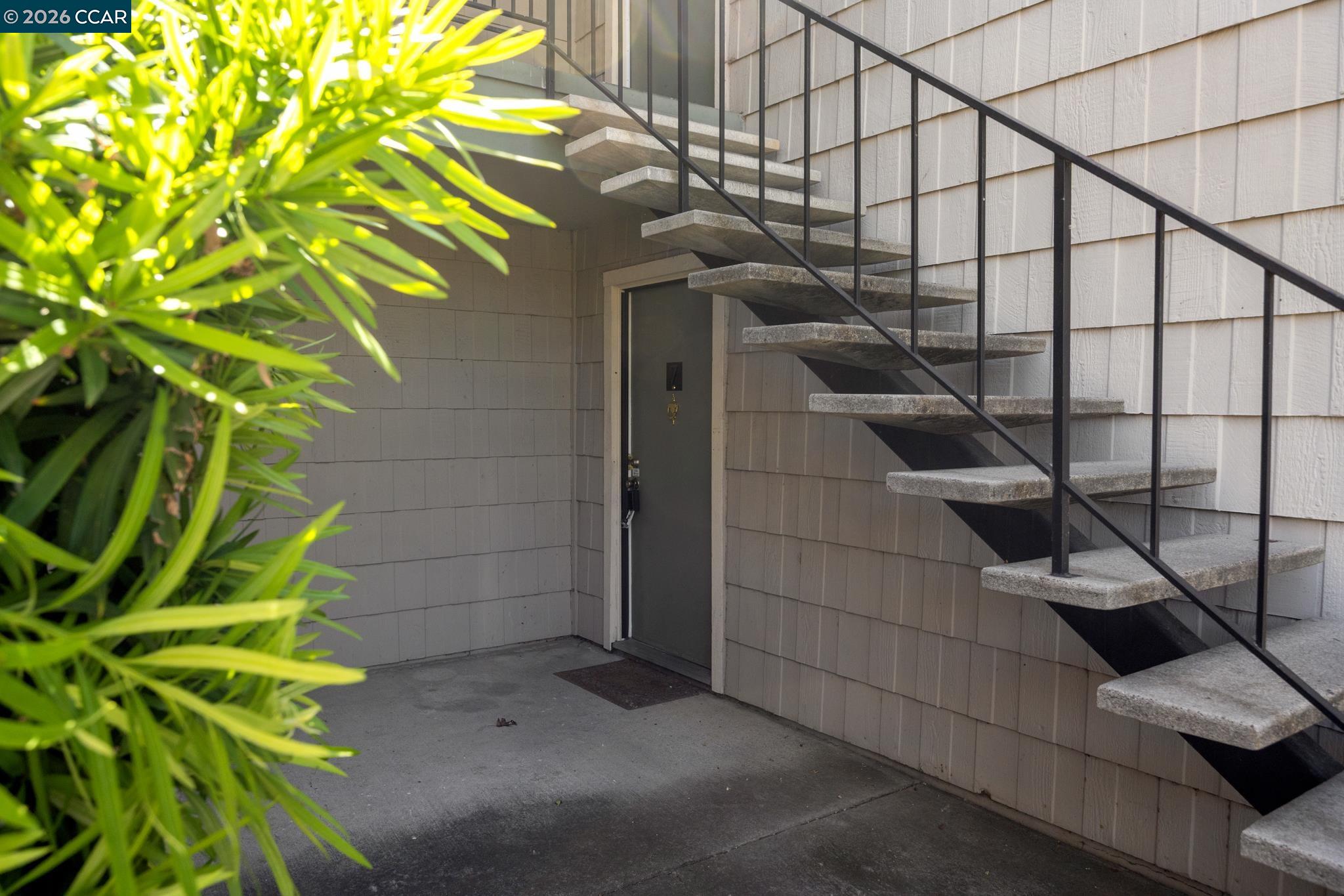 Photo #1: 41137551 Listing: Photo #1