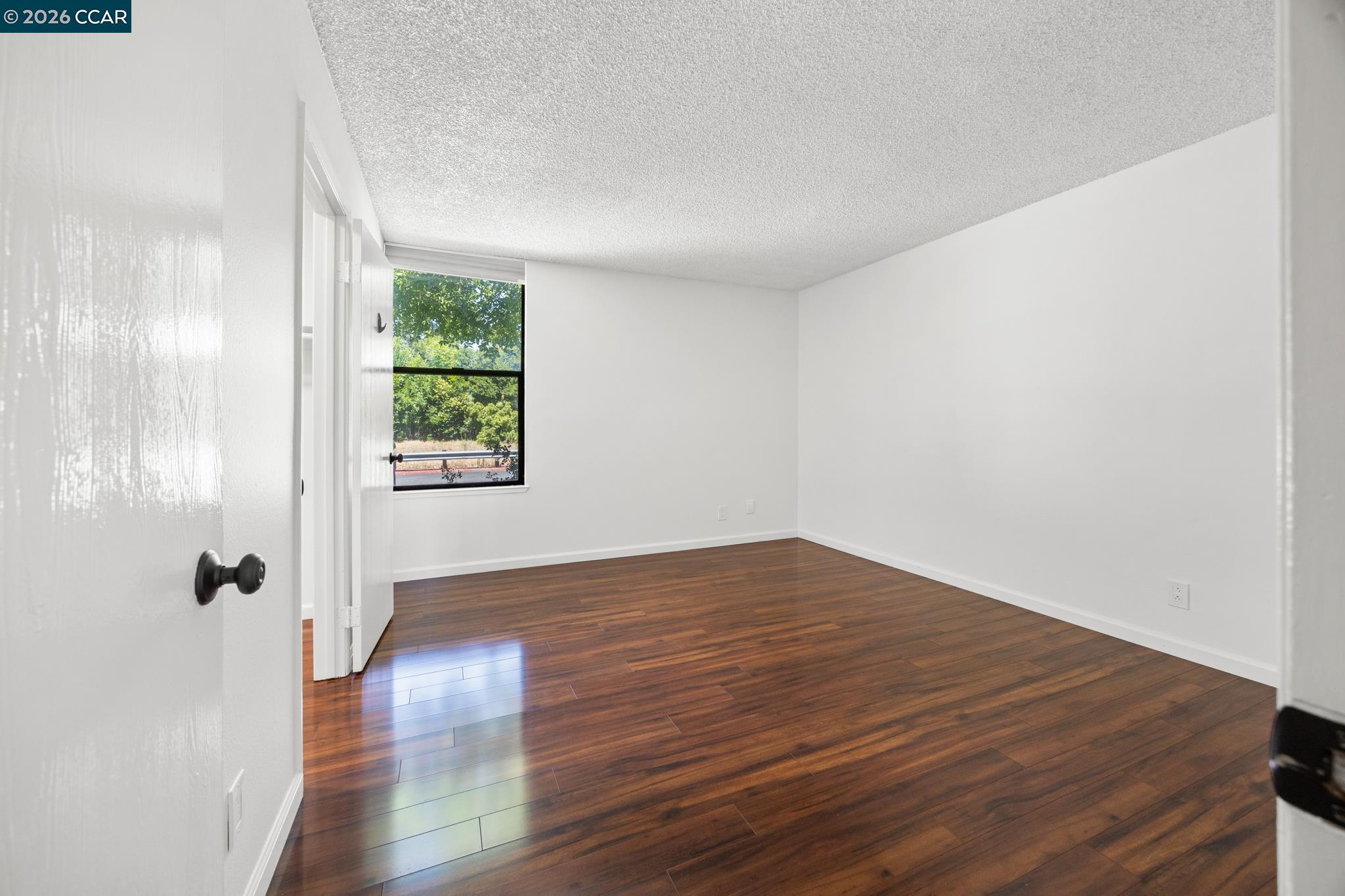 Photo #18: 41137551 Listing: Photo #18