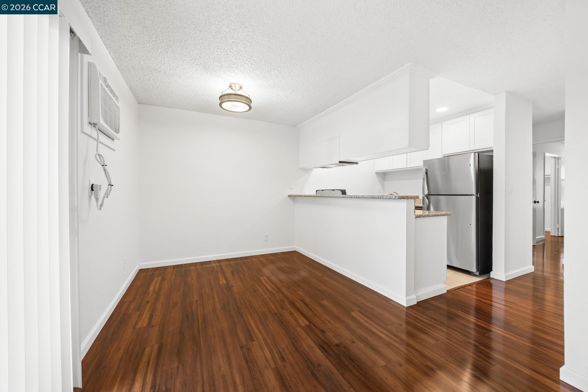 Photo #7: 41137551 Listing: Photo #7