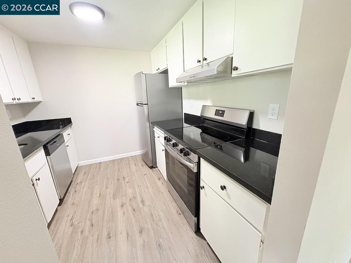Photo #6: 41137553 Listing: Photo #6