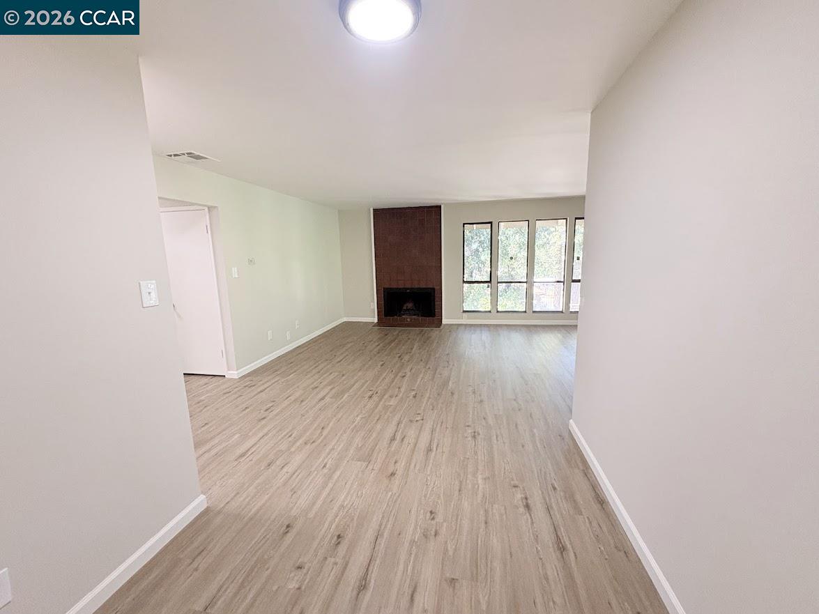 Photo #9: 41137553 Listing: Photo #9