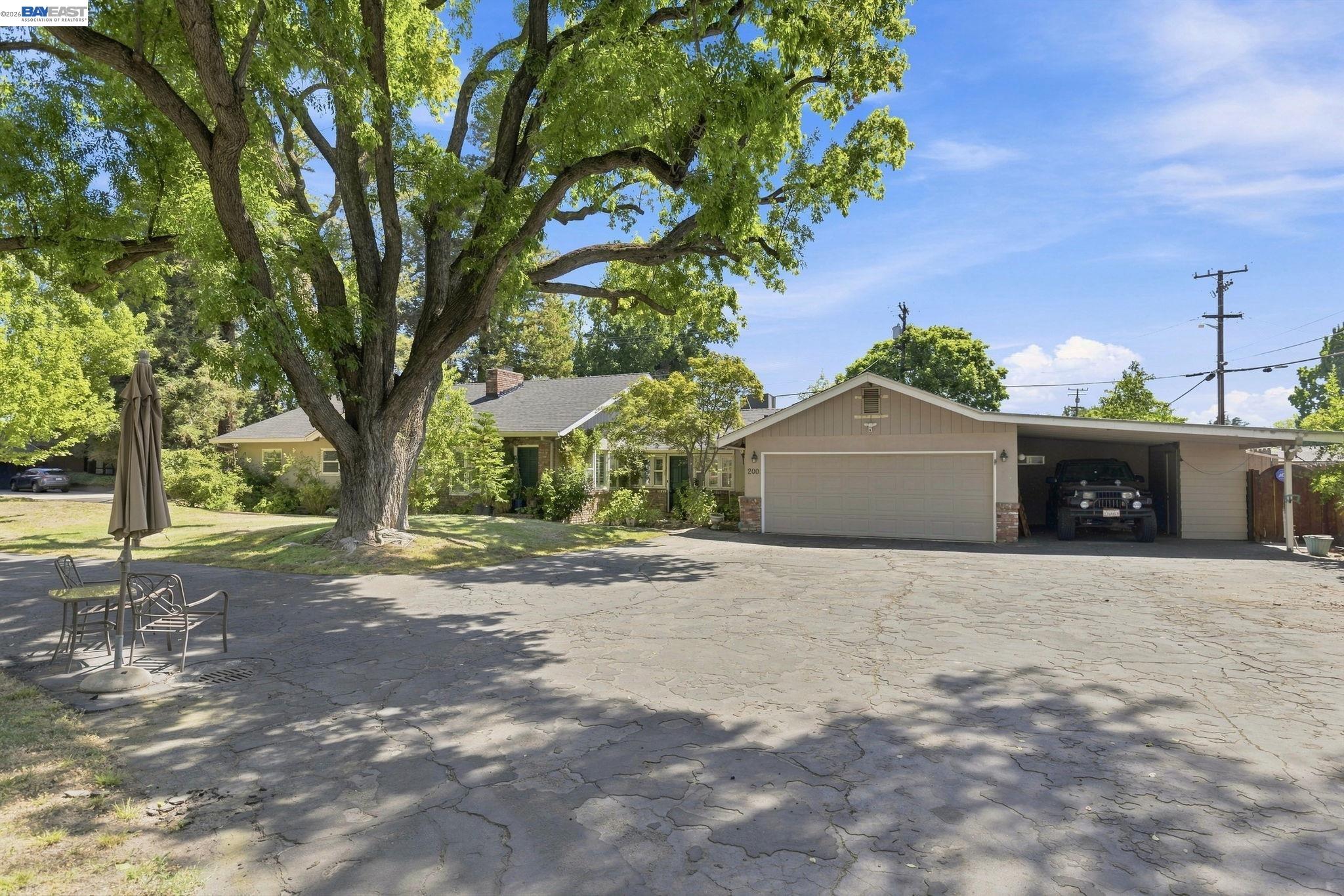 200 Greenwich Ln, Modesto CA 95350 — photo 13