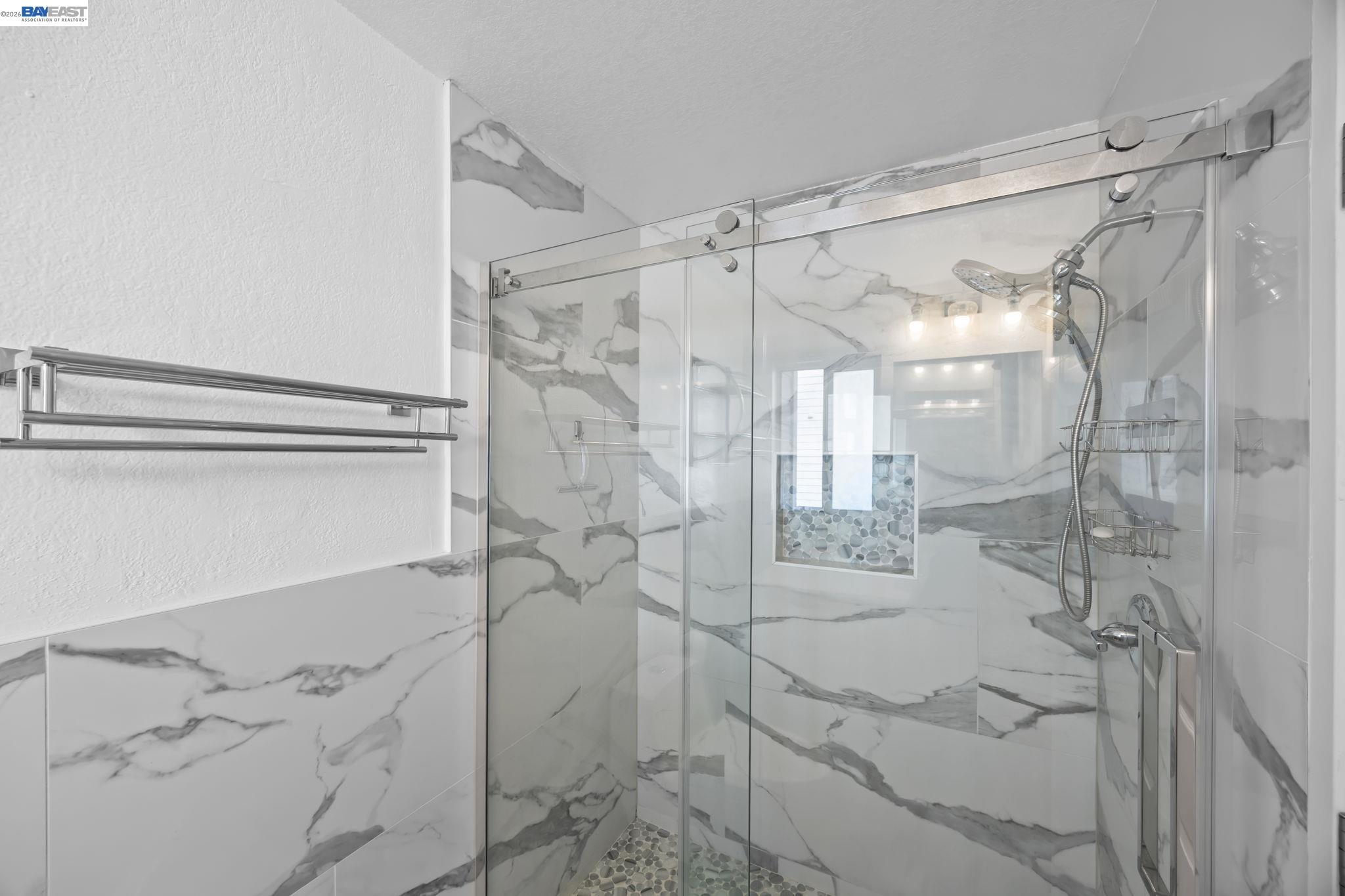 Photo #16: 41137578 Listing: Photo #16