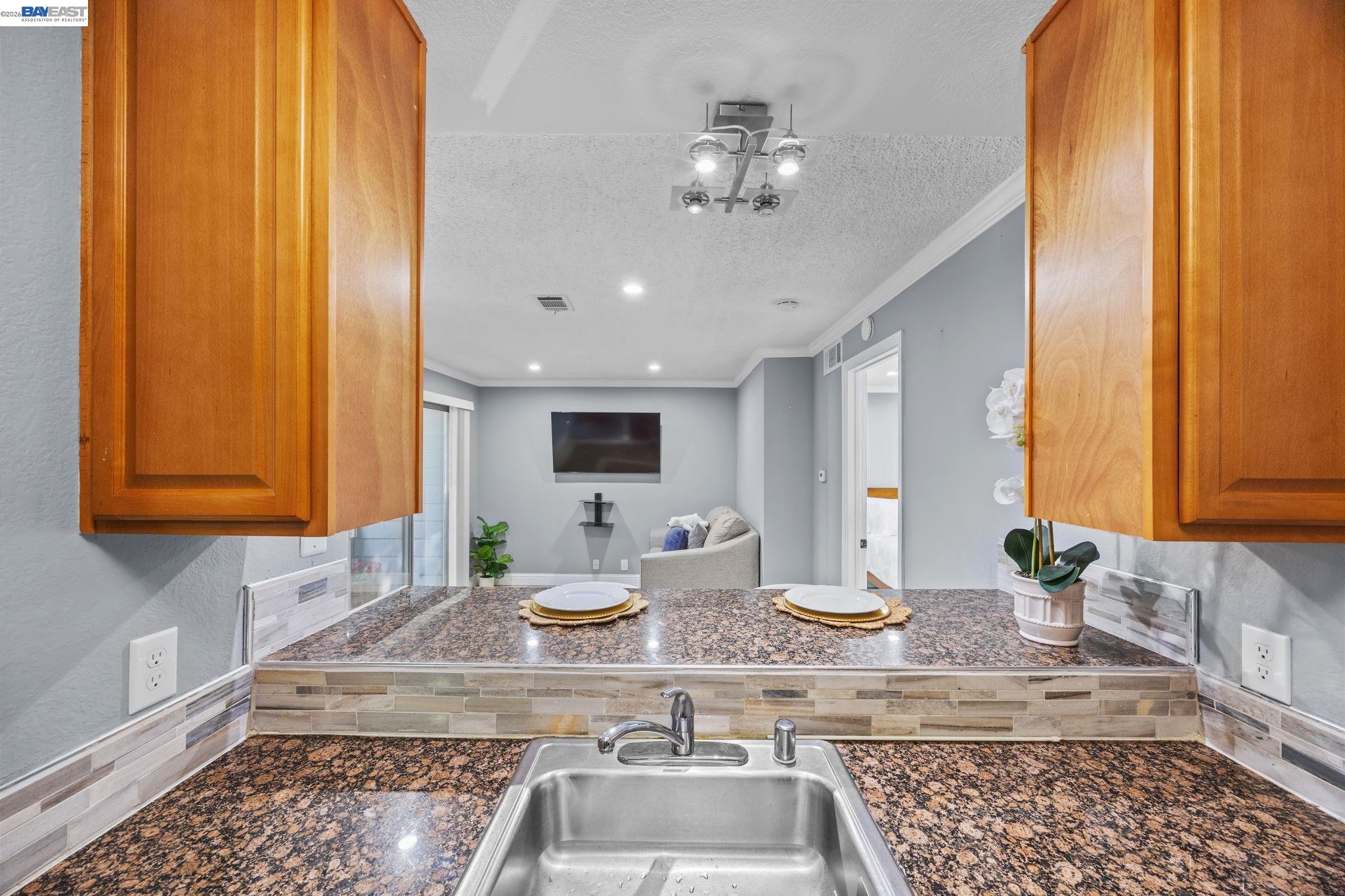Photo #6: 41137578 Listing: Photo #6