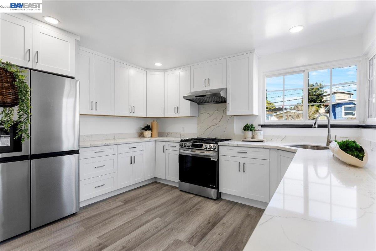 5301 Brann ST, Oakland CA 94619 — photo 34