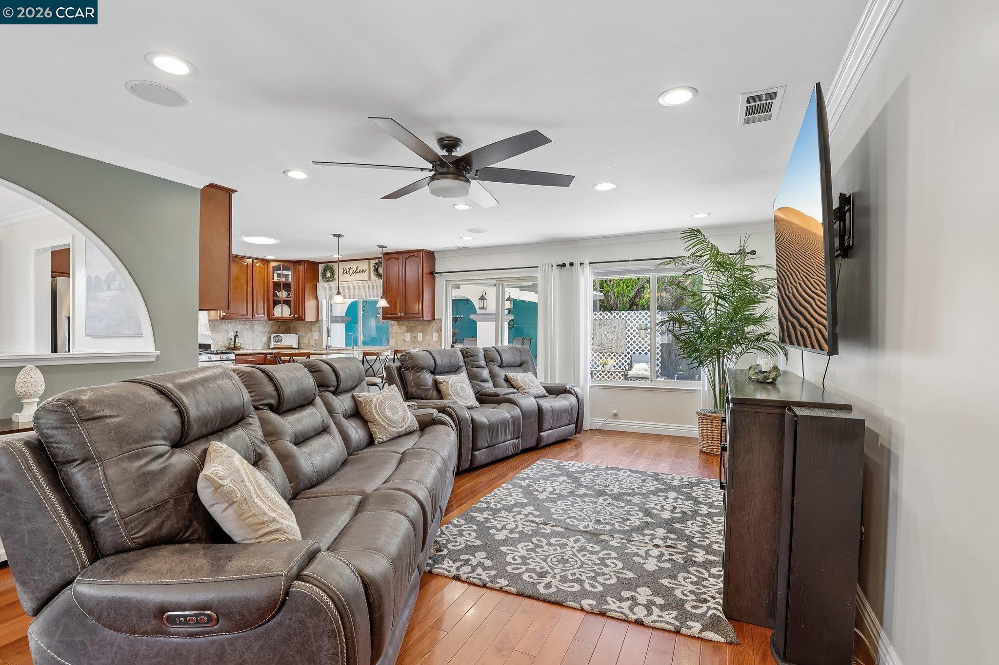 36874 Laurel St, Newark CA 94560 — photo 5