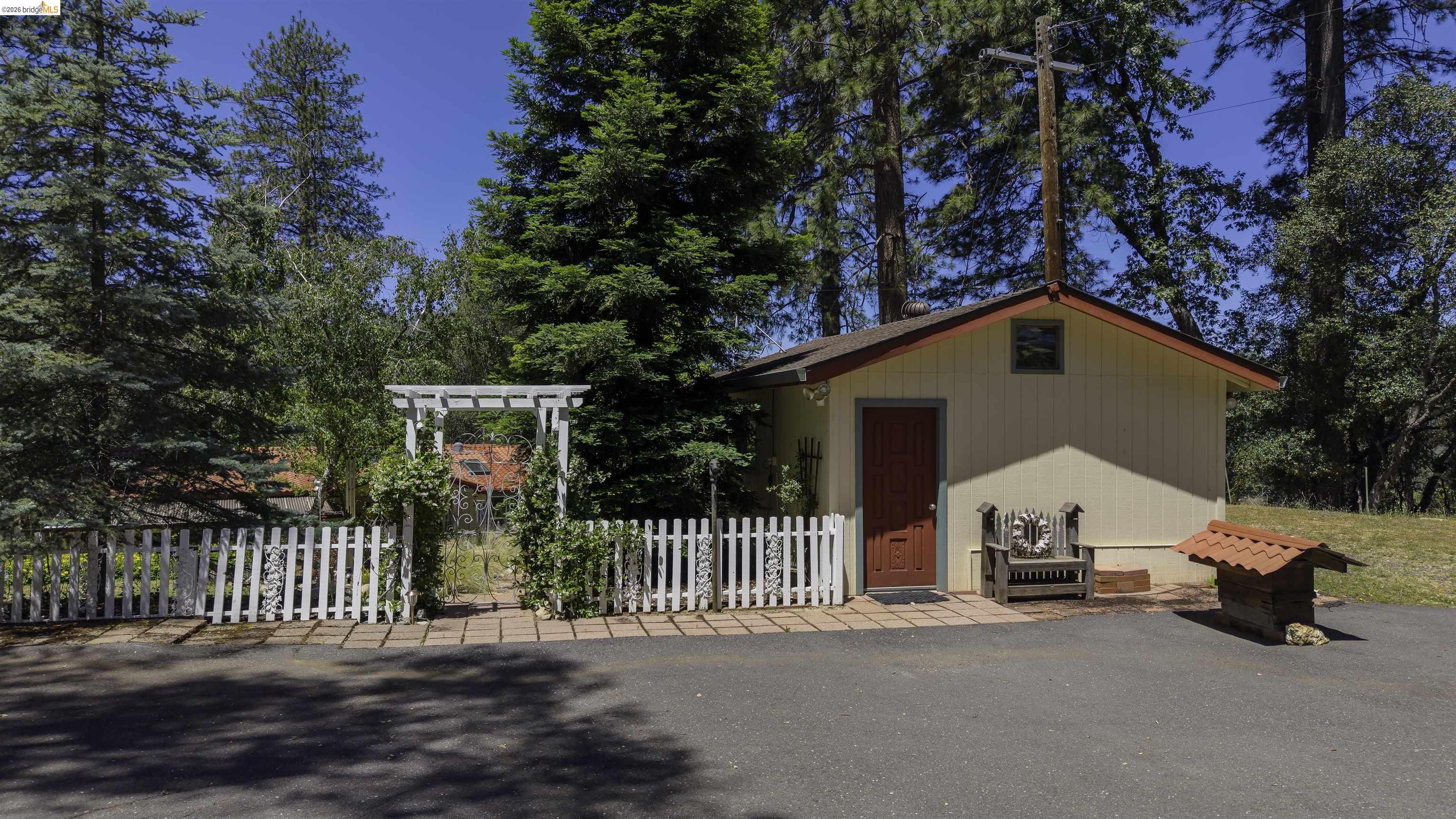 18102 Mount Eaton Road, Tuolumne CA 95379 — photo 36