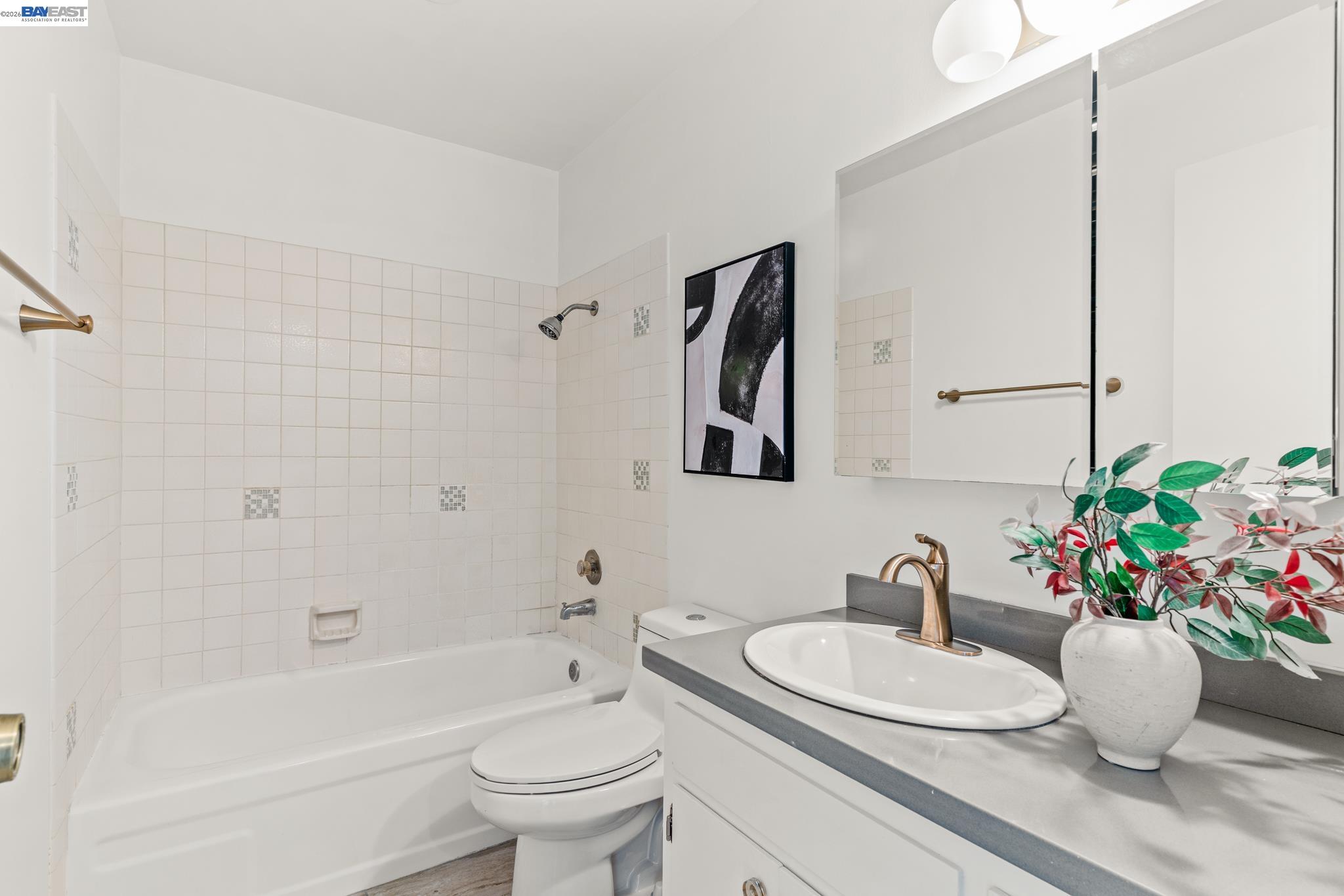 Photo #23: 41137607 Listing: Photo #23