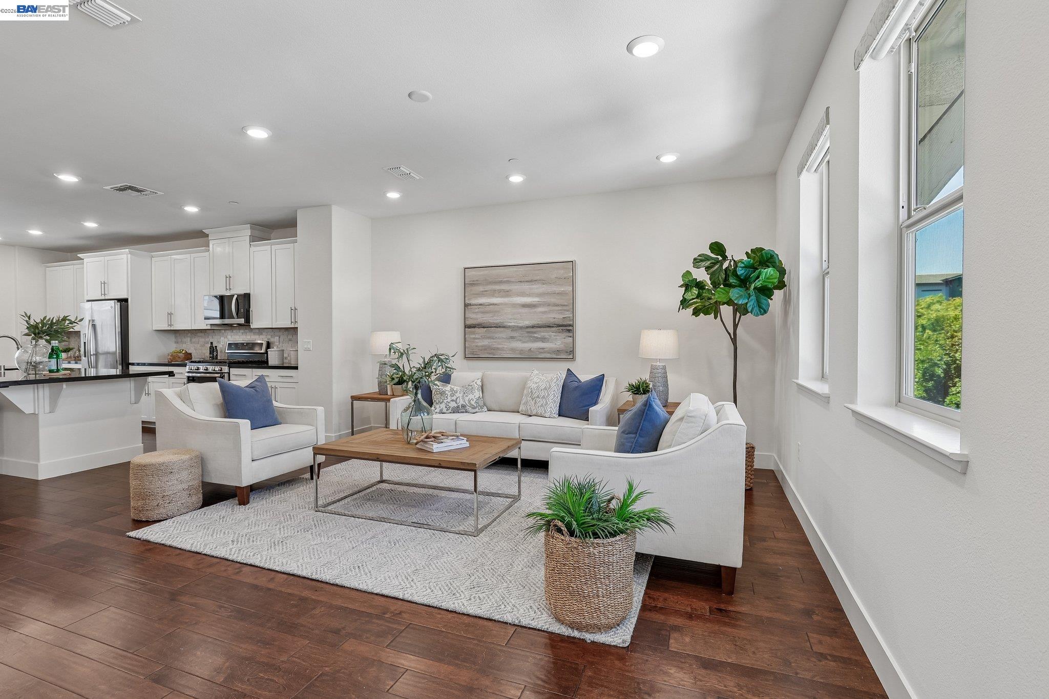 Photo #3: 41137616 Listing: Photo #3