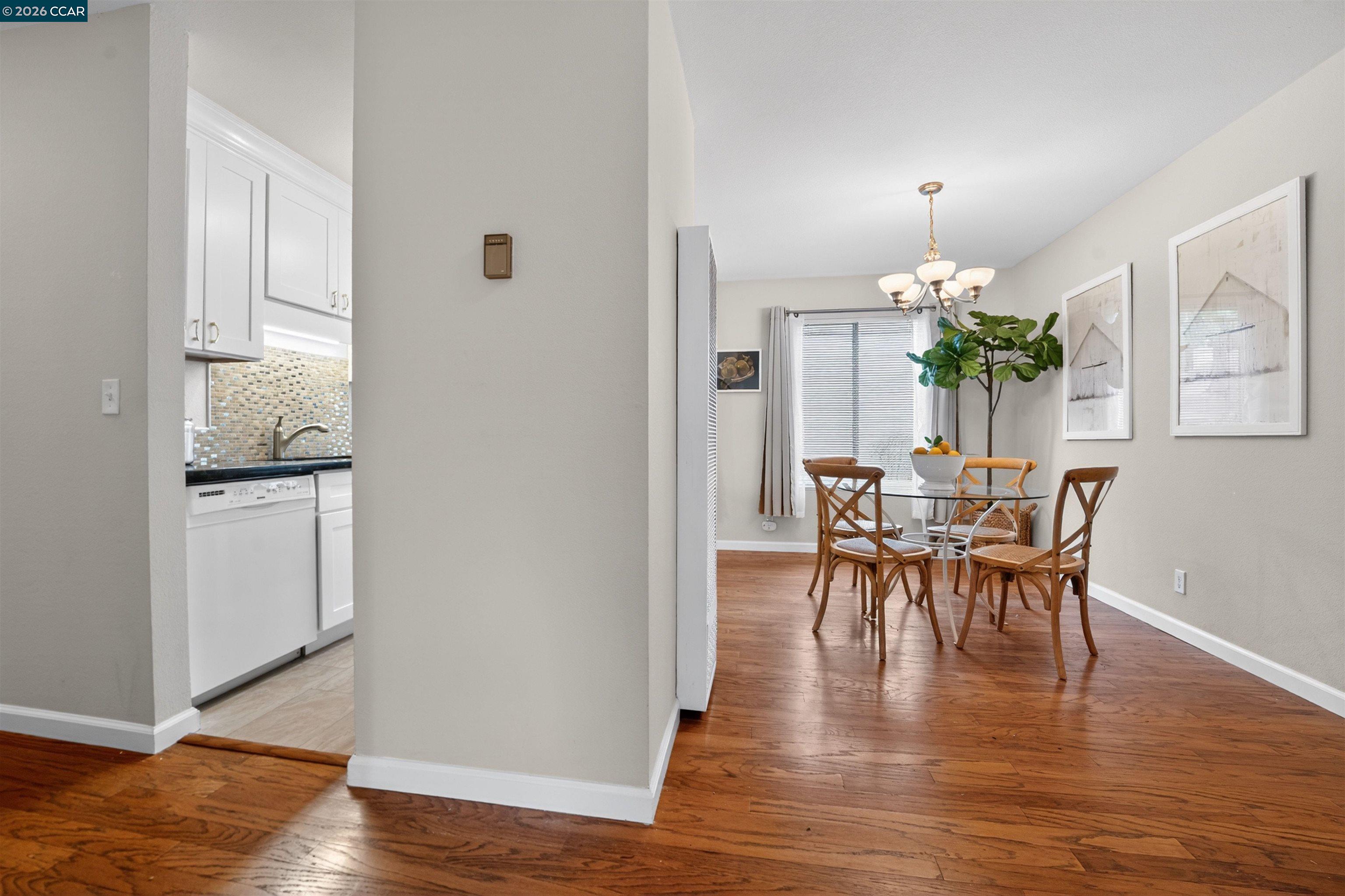 Photo #15: 41137649 Listing: Photo #15