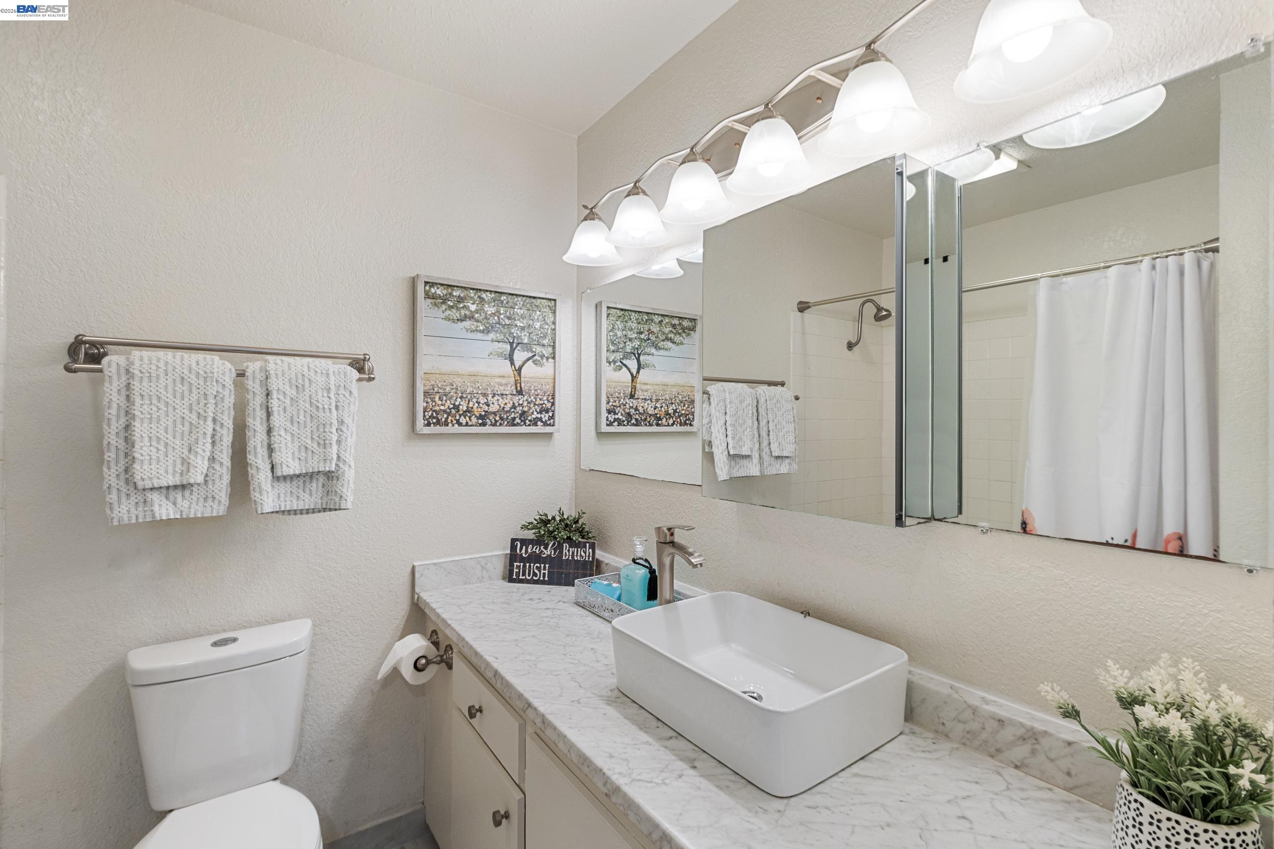Photo #33: 41137652 Listing: Photo #33