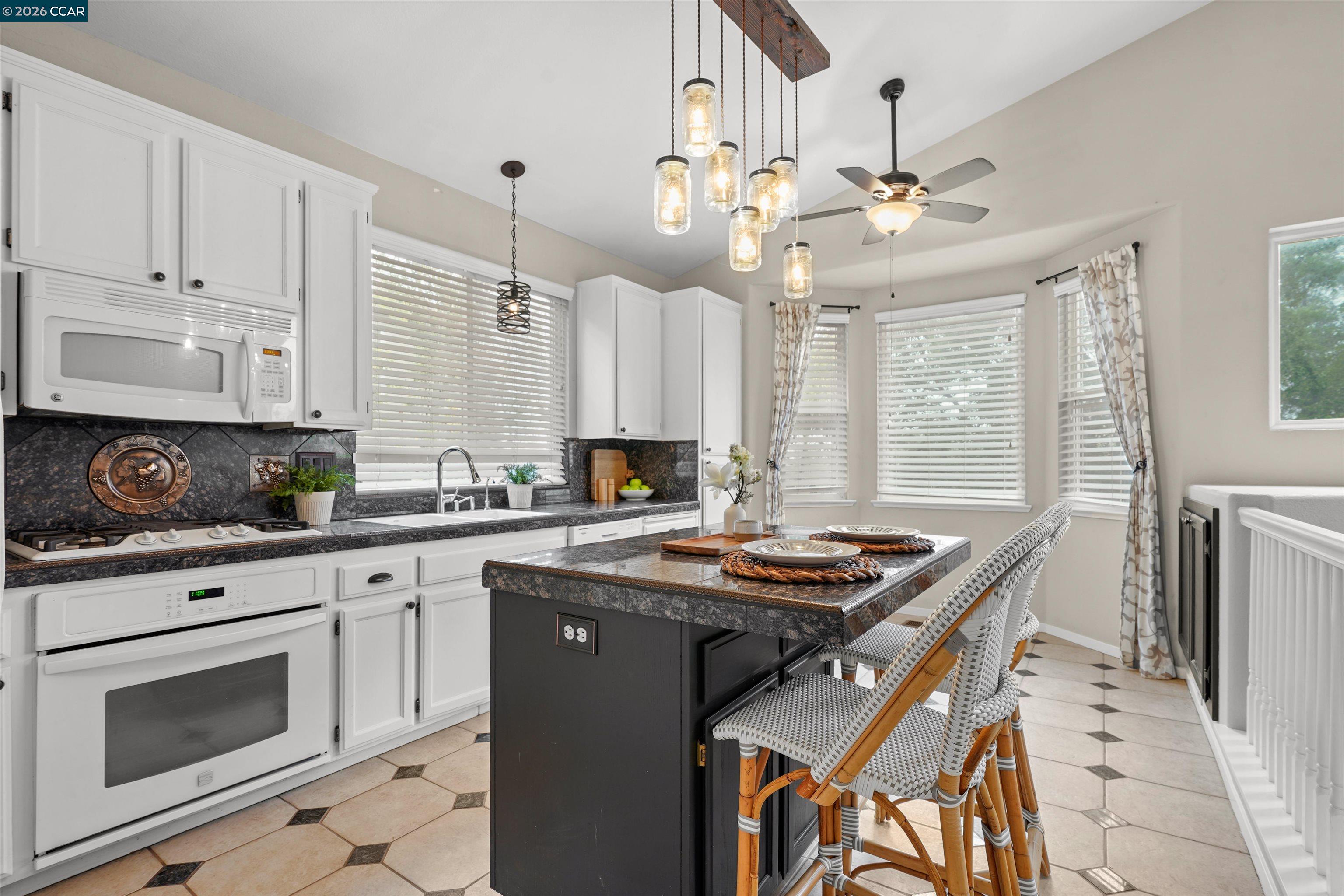 2063 Bluerock Court, Concord CA 94521 — photo 12