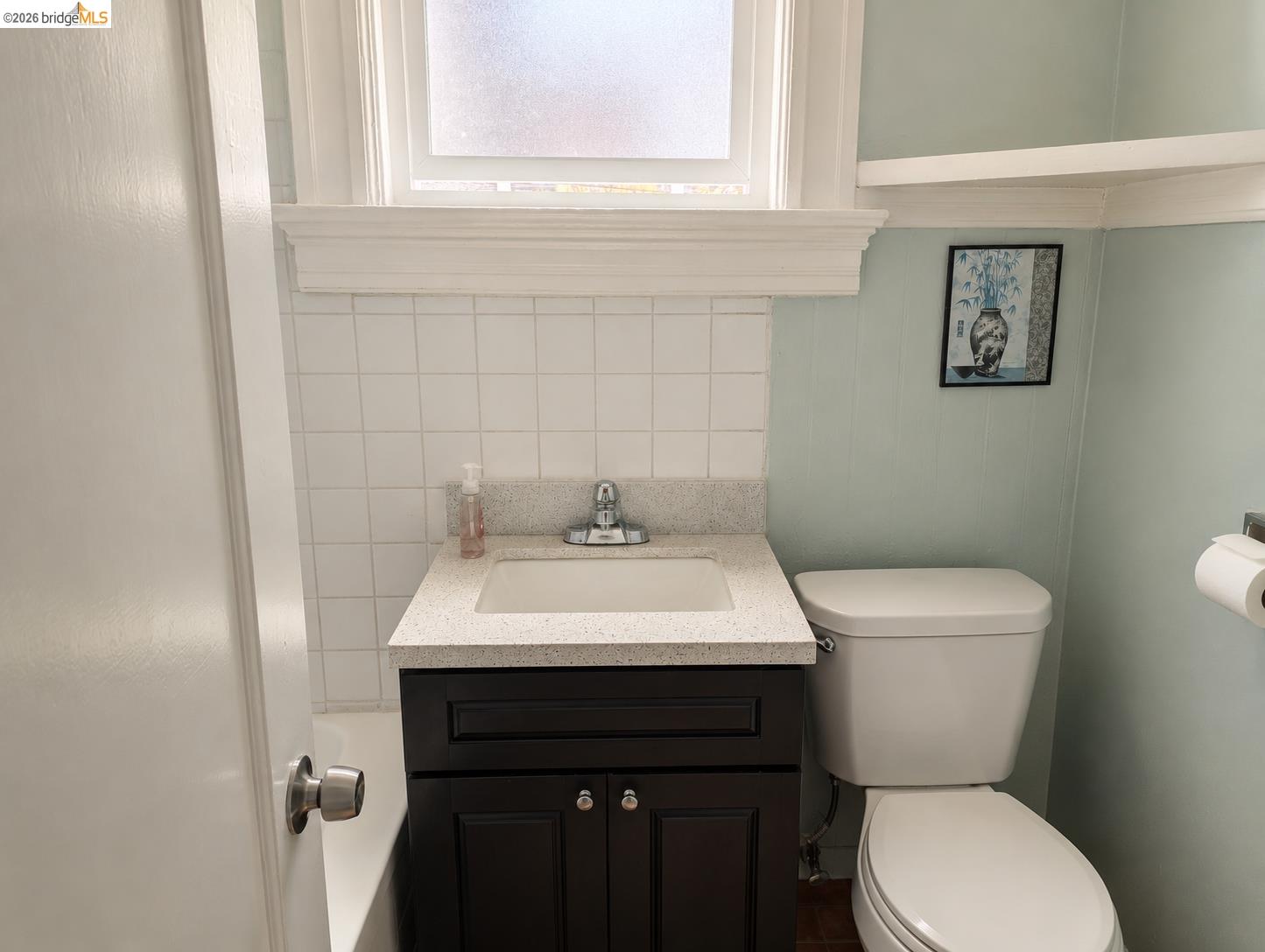 1086 66Th St, Oakland CA 94608 — photo 3