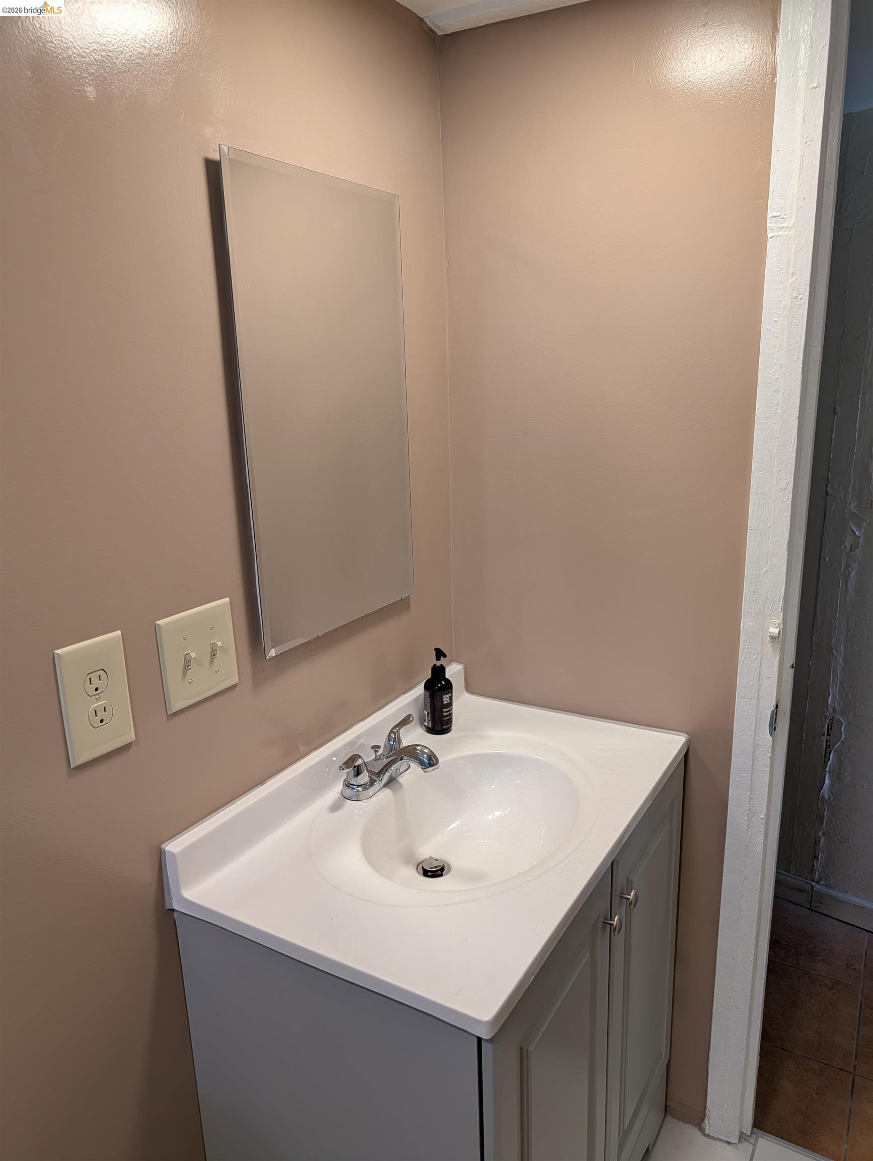 1086 66Th St, Oakland CA 94608 — photo 24