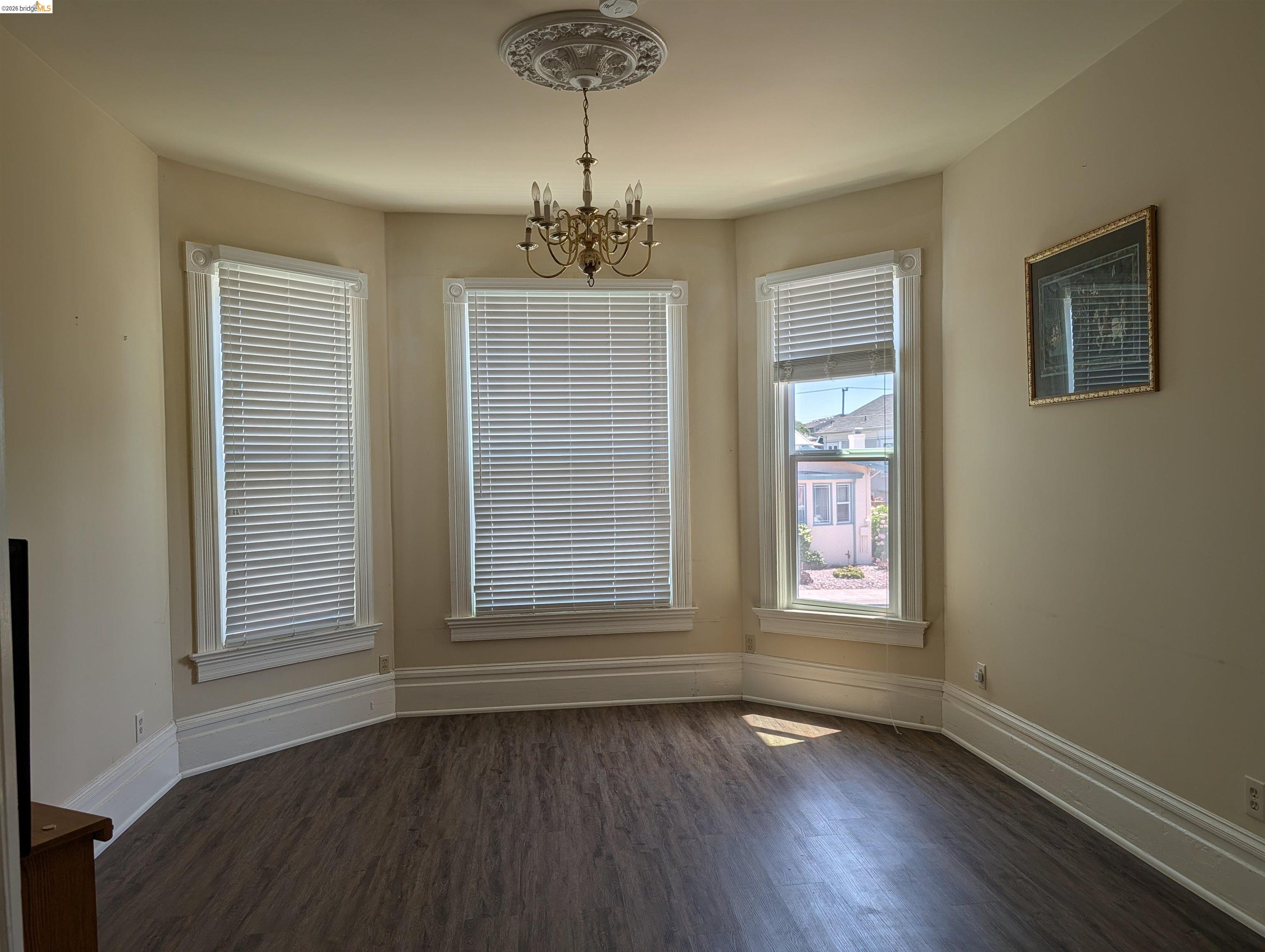 1086 66Th St, Oakland CA 94608 — photo 9