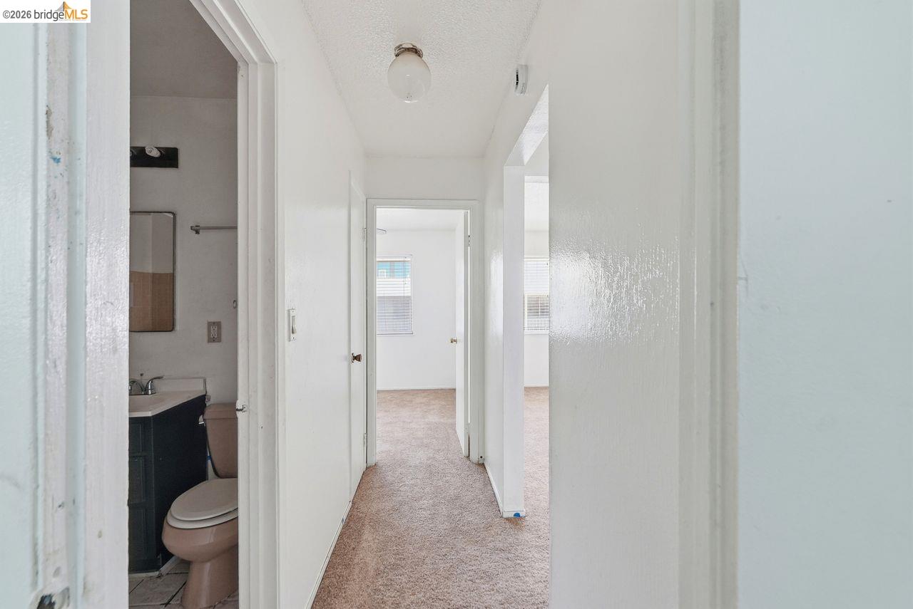 933 41St St, Oakland CA 94608 — photo 47