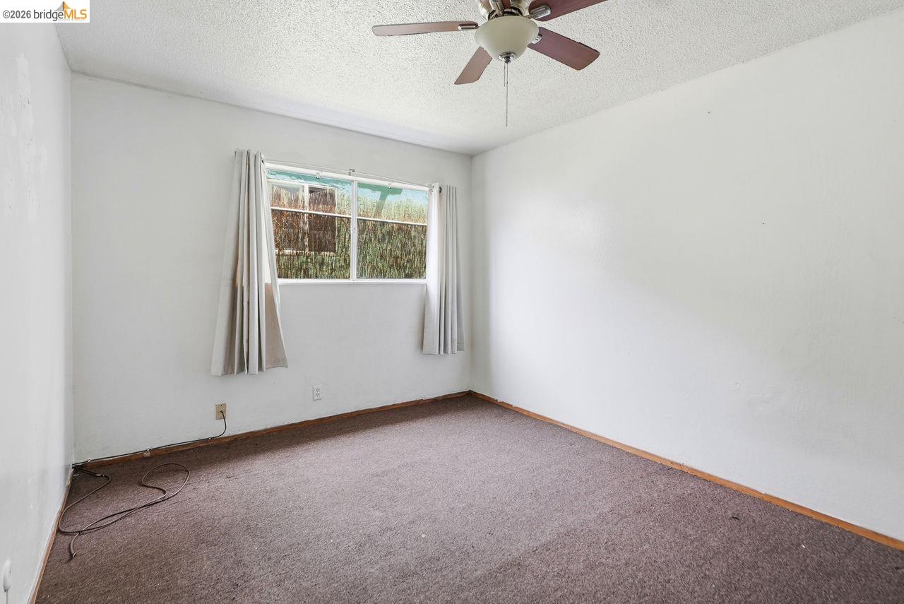 933 41St St, Oakland CA 94608 — photo 10