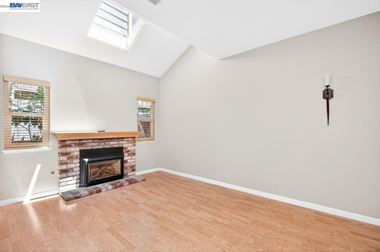 Photo #8: 41137679 Listing: Photo #8