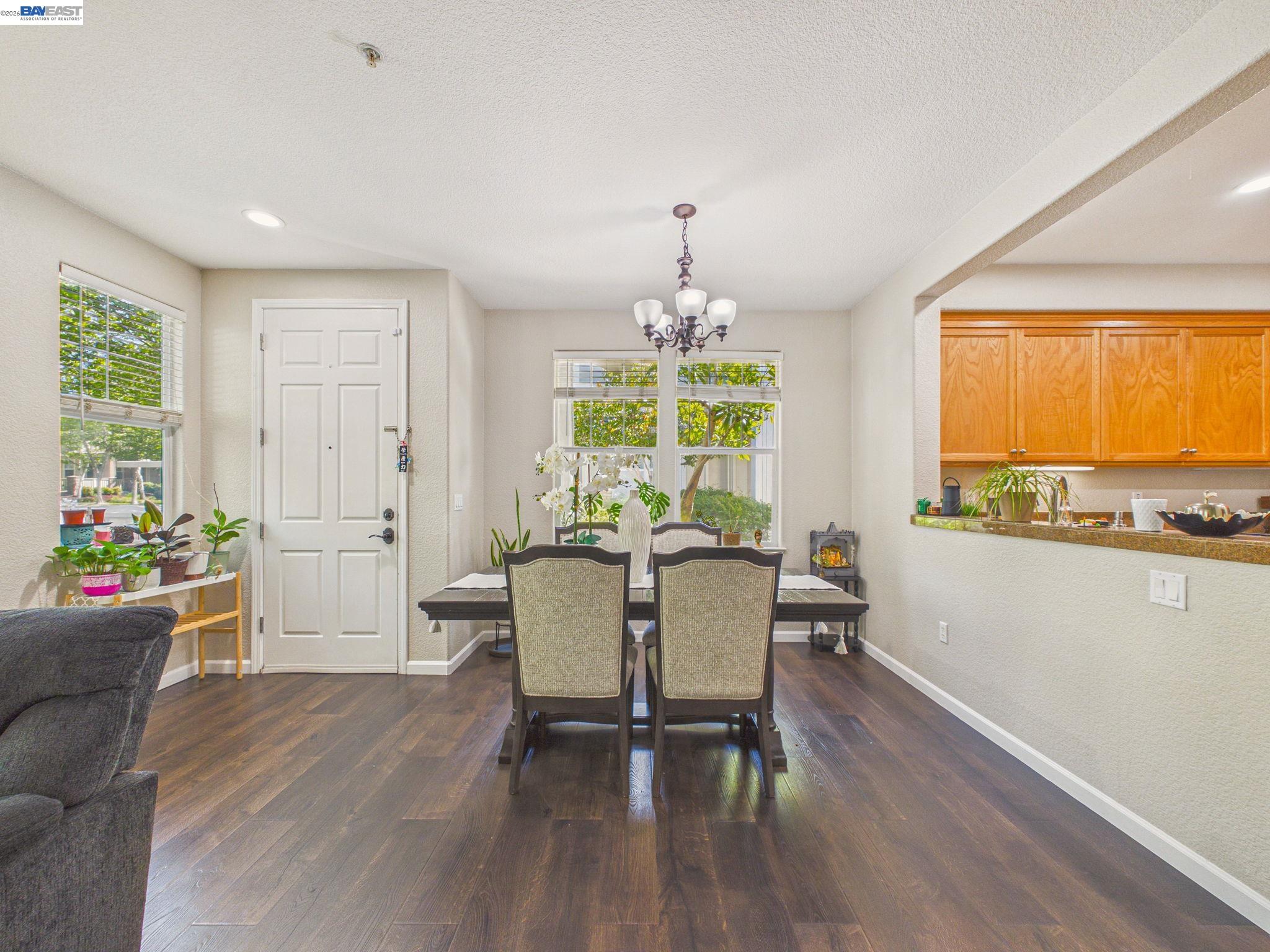 Photo #15: 41137683 Listing: Photo #15