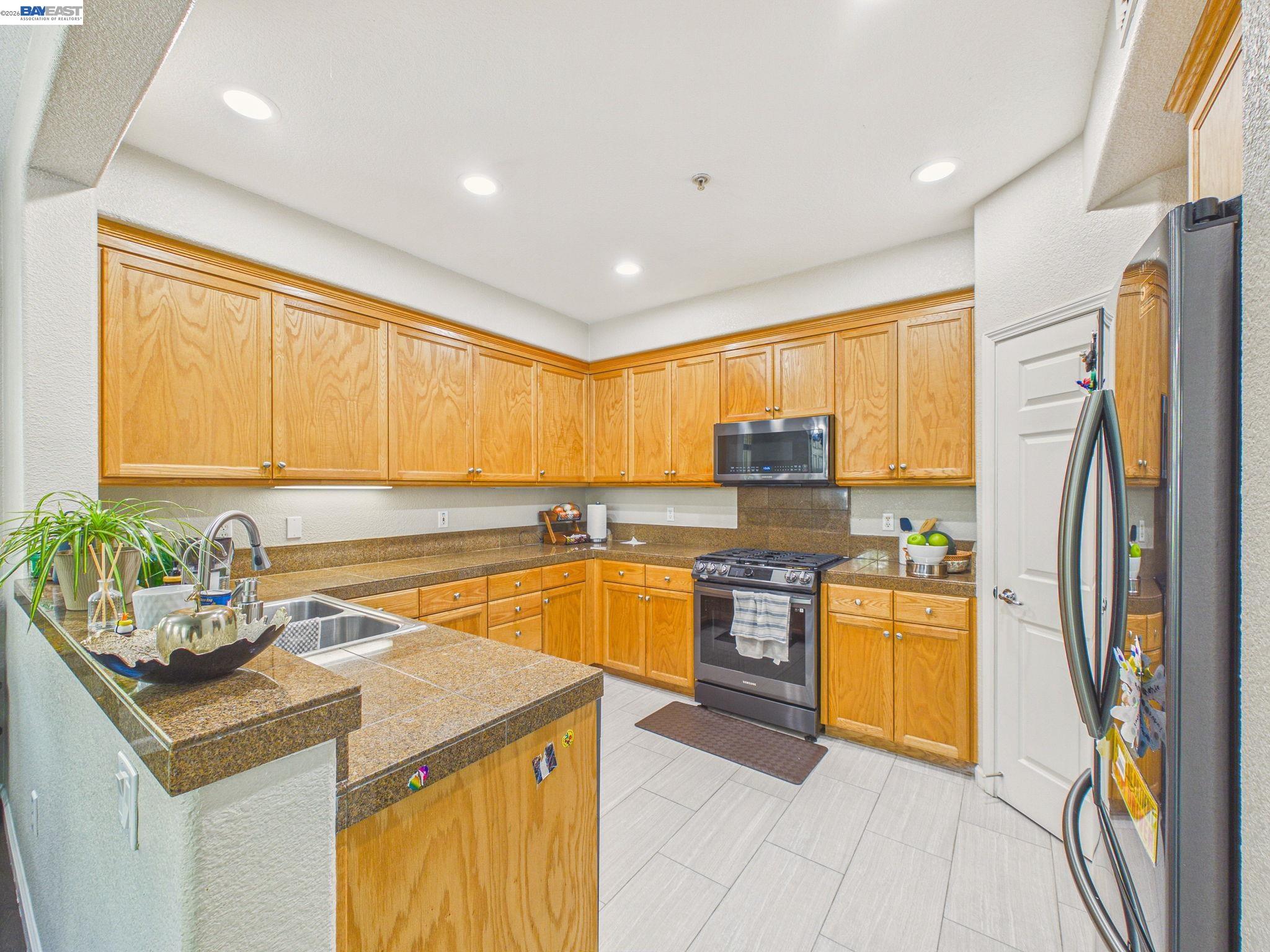 Photo #30: 41137683 Listing: Photo #30