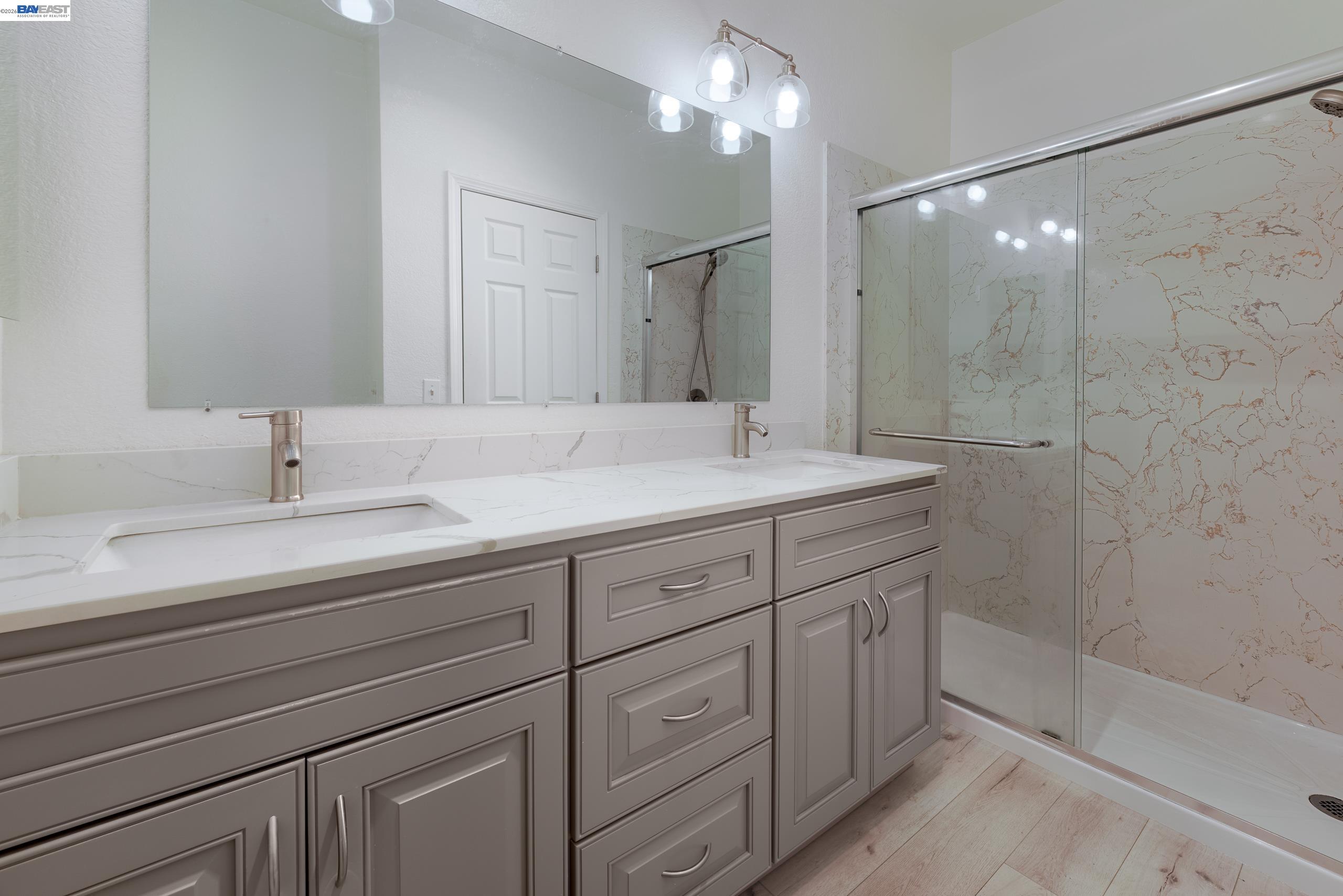 Photo #14: 41137698 Listing: Photo #14