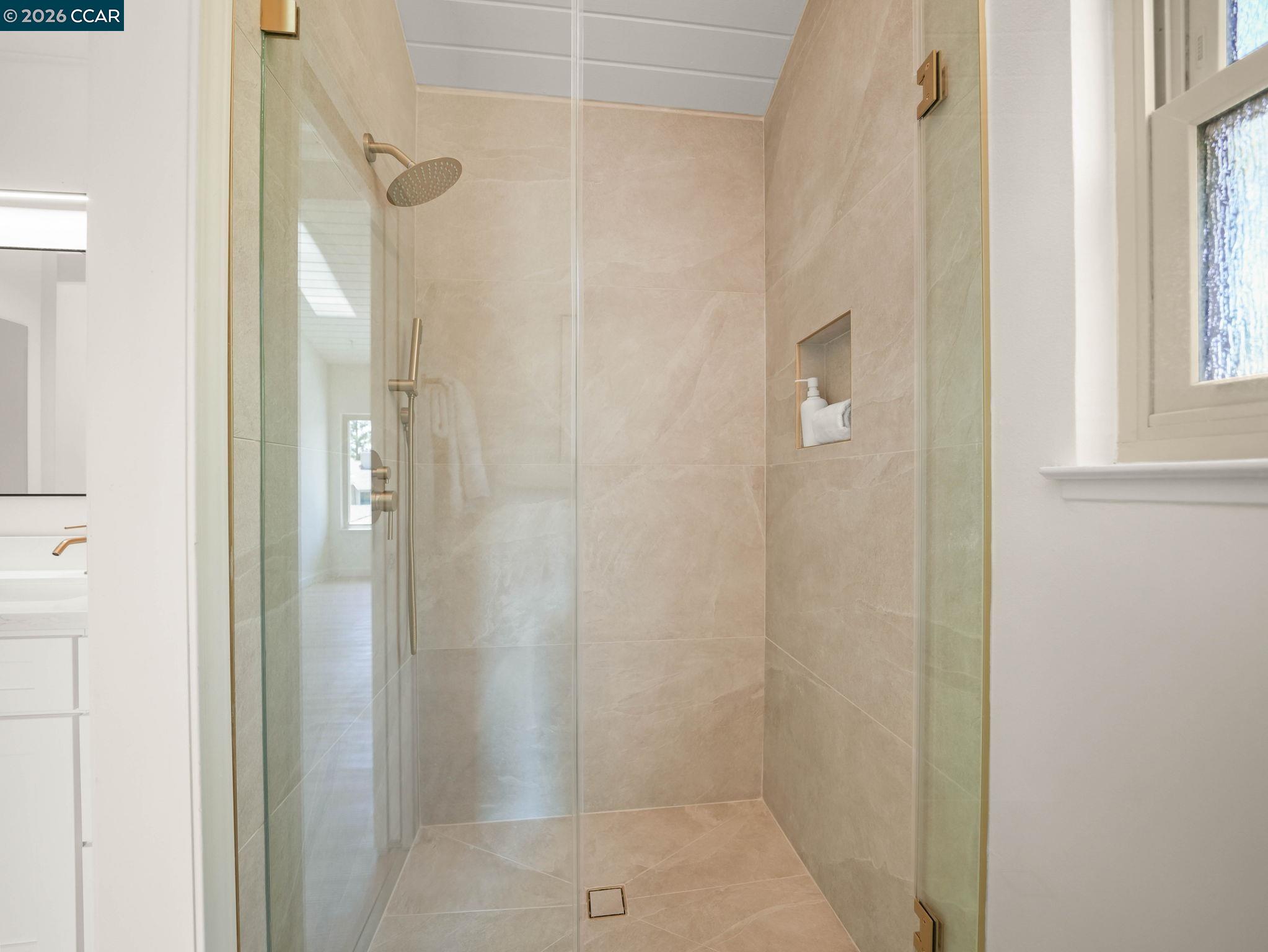 Photo #33: 41137718 Listing: Photo #33